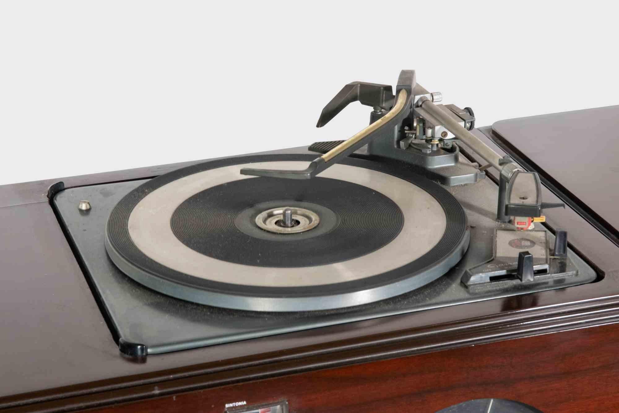 Métal Turntable radiophonographe d'Achille & Piegiacomo Castiglioni, années 1960 en vente