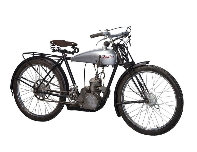 Vintage Radior motorcycle Post War, French. In original condition with Nervor Type C Engine. Sold as is, for decorative purposes or restoration interested enthusiasts.
    