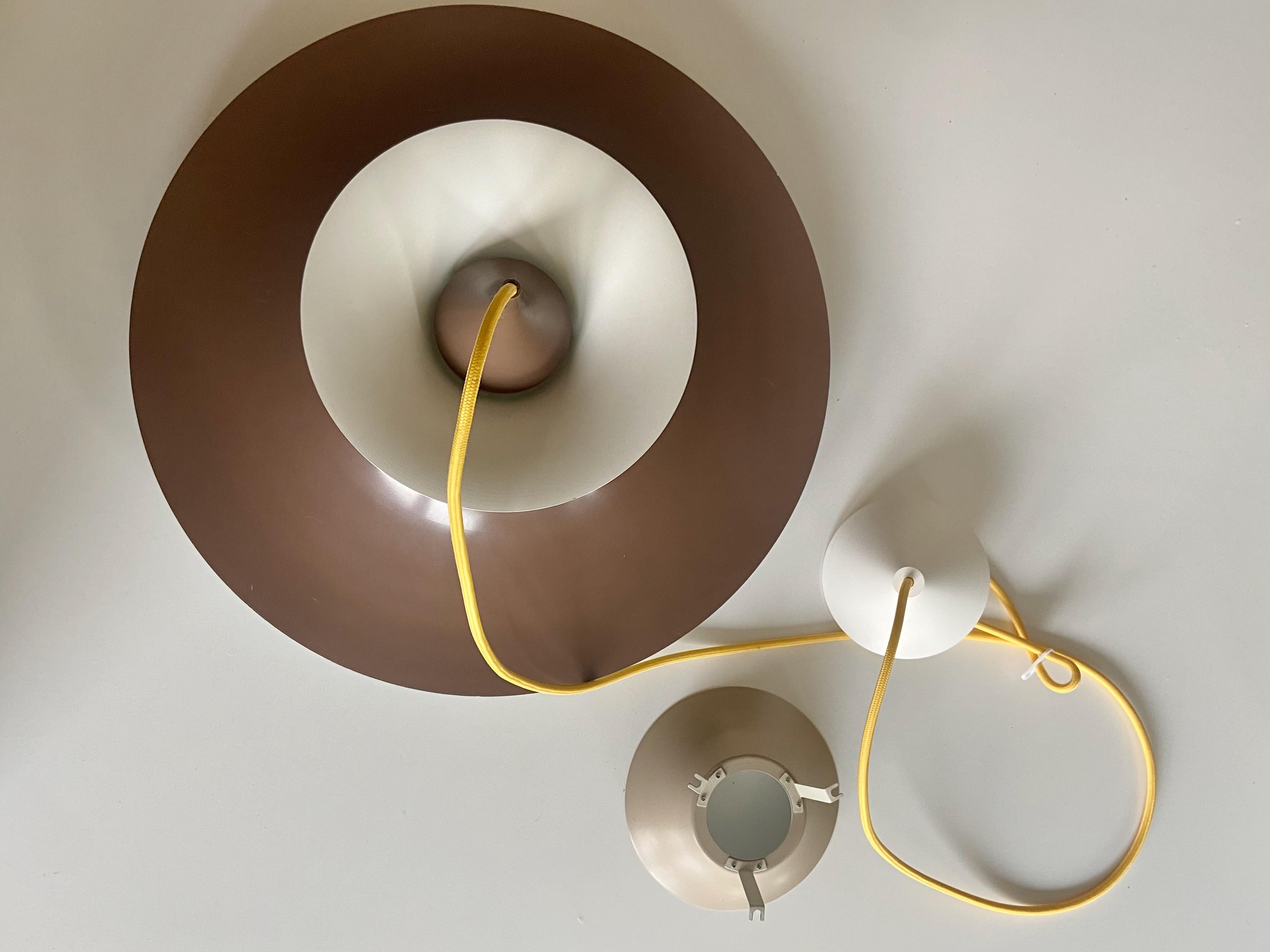 Danois Lampe pendante vintage Radius 1 Design by Erik Balslev for Fog & Mørup, Danemark