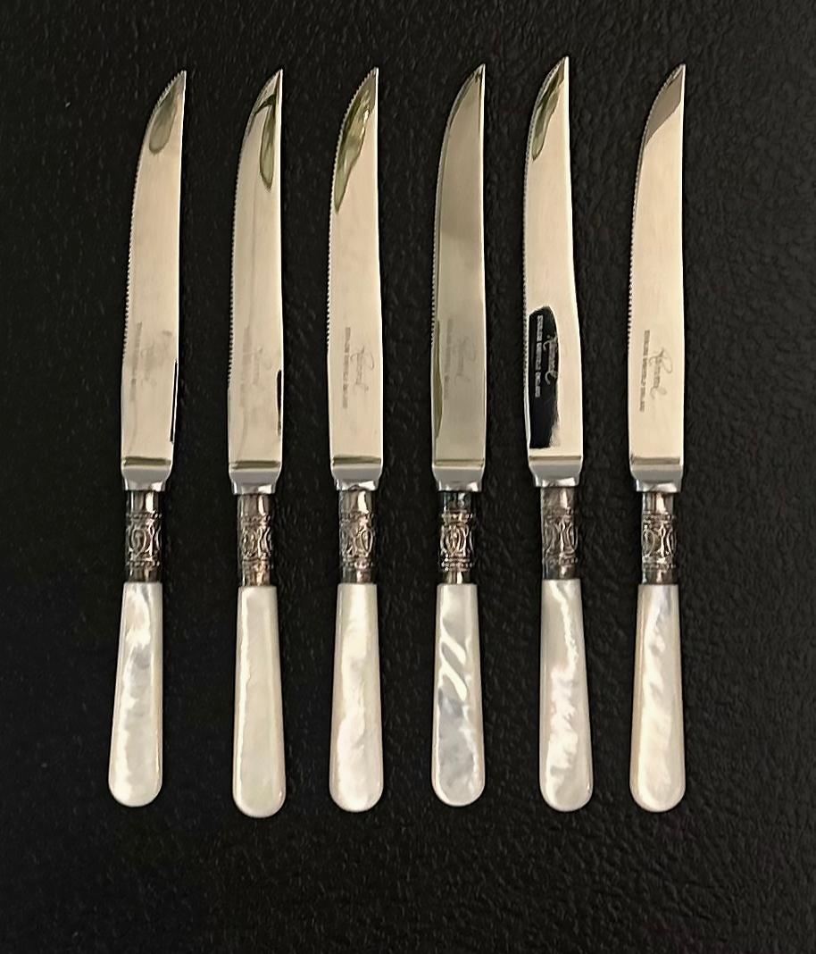 Vintage Raimond Sheffield England Mother-of-Pearl Fruit Knives Silver Plated Set In Good Condition For Sale In Miami, FL