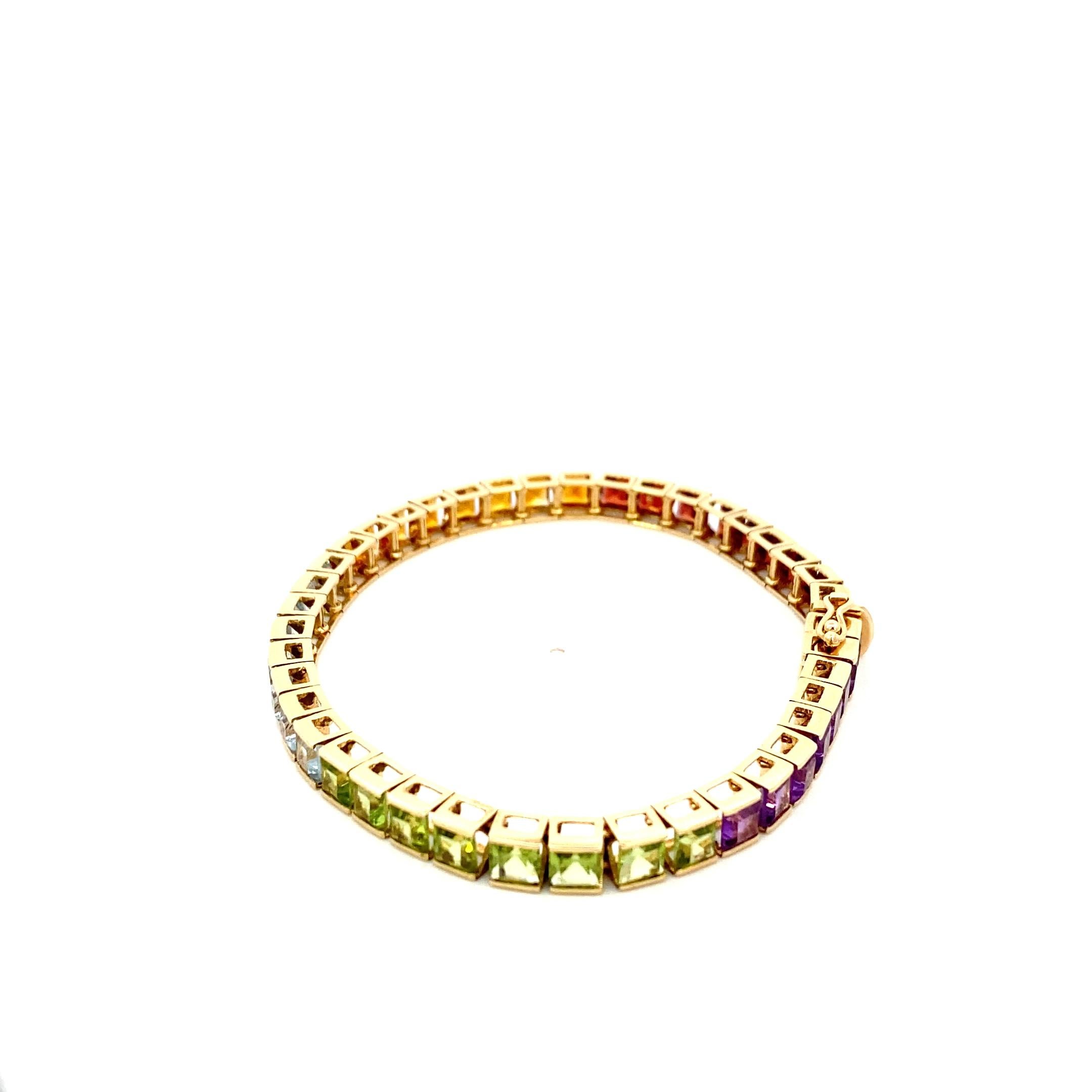 Vintage Rainbow Semi-Precious Stone Yellow Gold Bracelet In Good Condition For Sale In DALLAS, TX