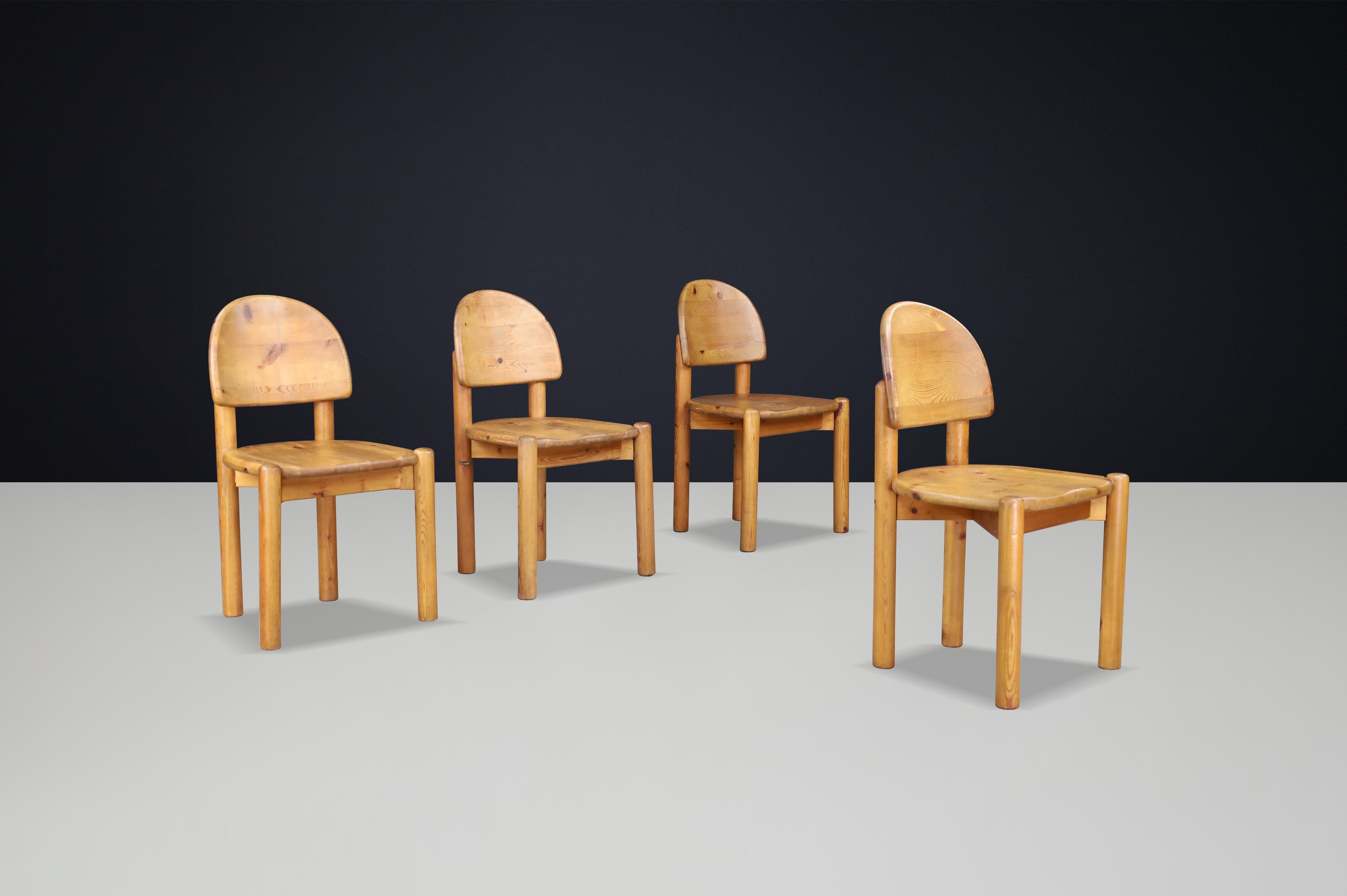 Vintage Rainer Daumiller Chaises de salle à manger en pin massif - Lot de 4 The Modern Scandinavian en vente 3
