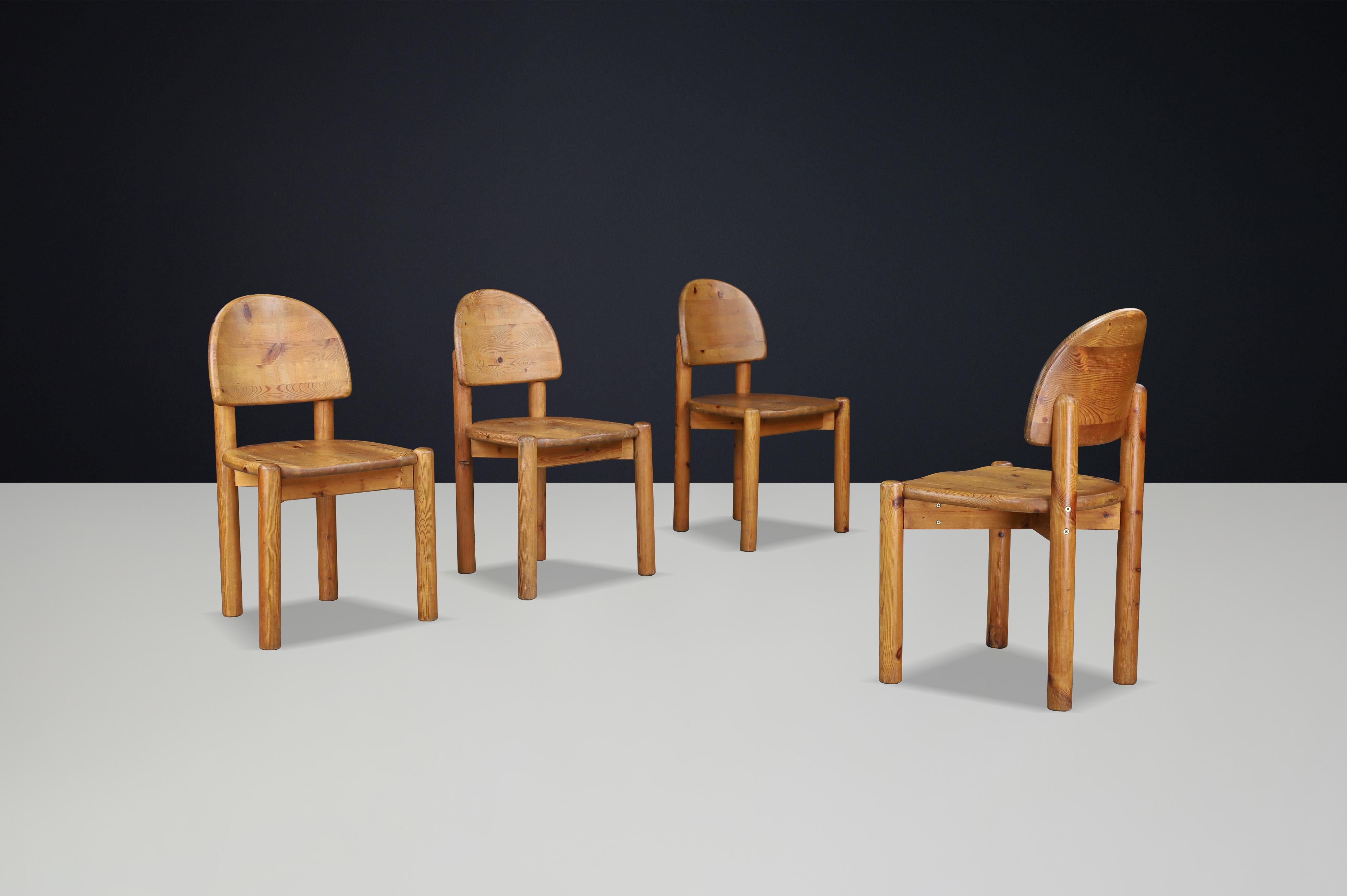 Fin du 20e siècle Vintage Rainer Daumiller Chaises de salle à manger en pin massif - Lot de 4 The Modern Scandinavian en vente