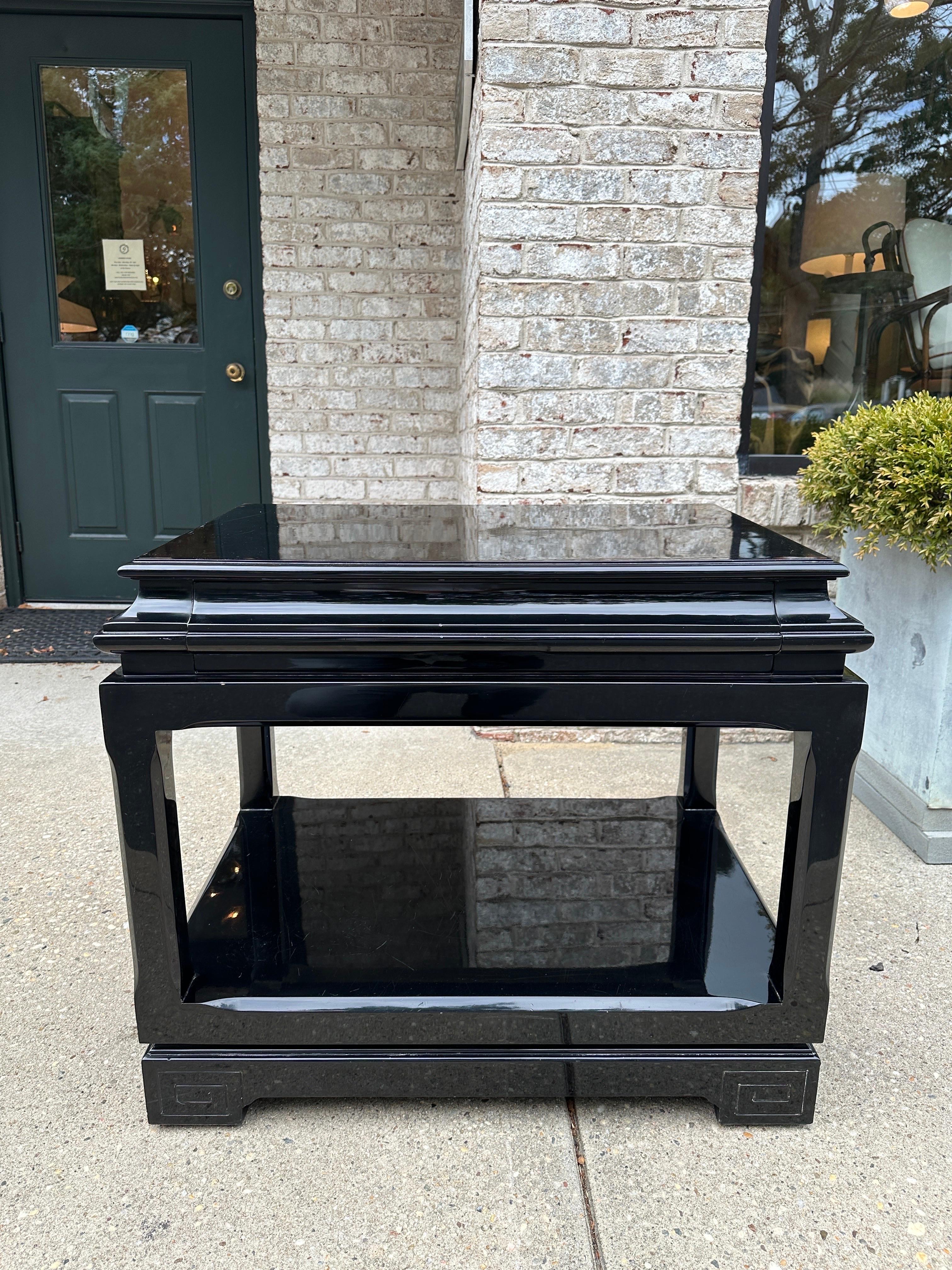 Tavolino vintage Ralph Lauren Chinoiserie laccato nero stile pagoda in vendita 2