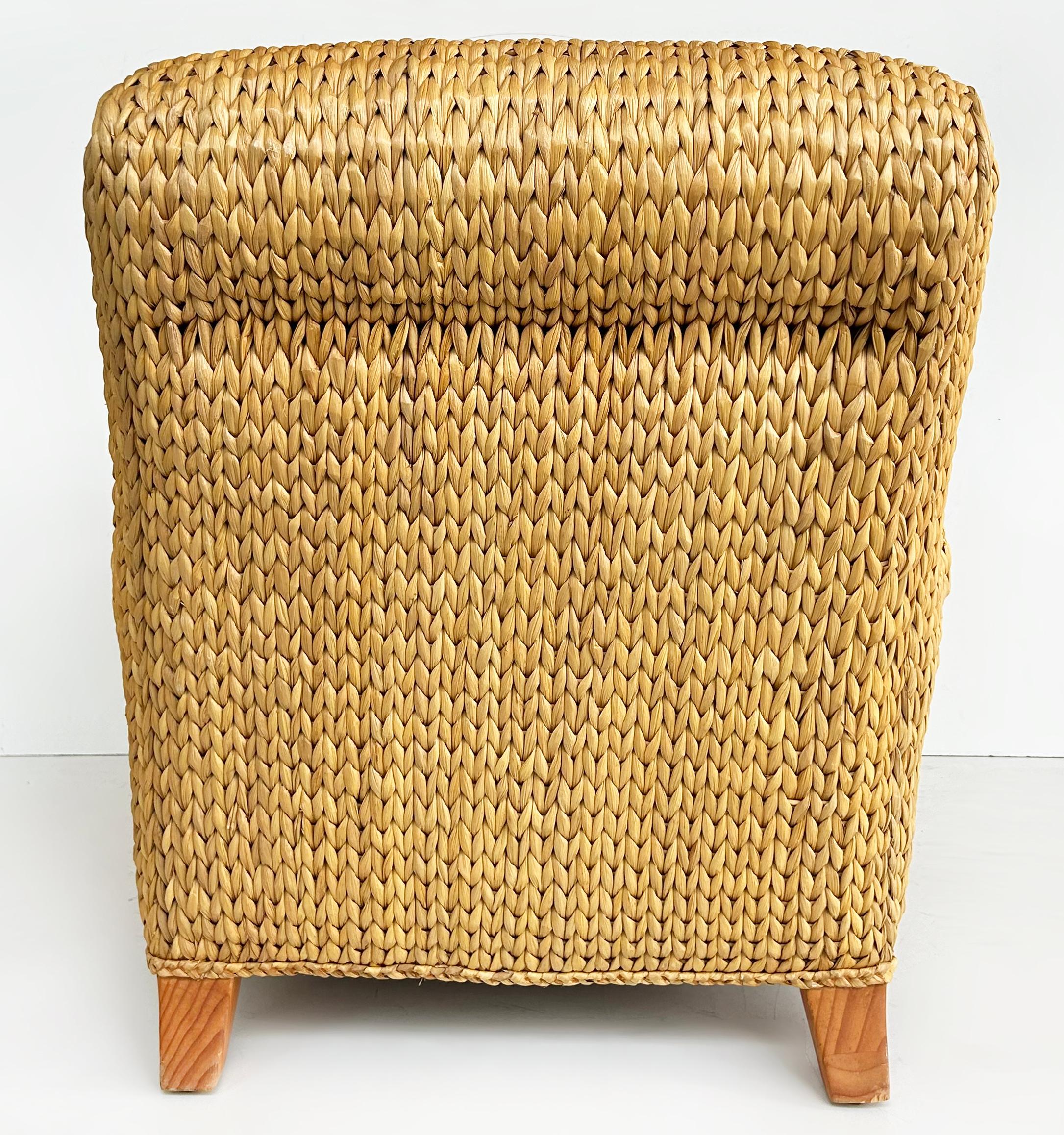 Pareja de sillones Vintage Ralph Lauren Coastal Woven Seagrass Club Chairs siglo XX en venta