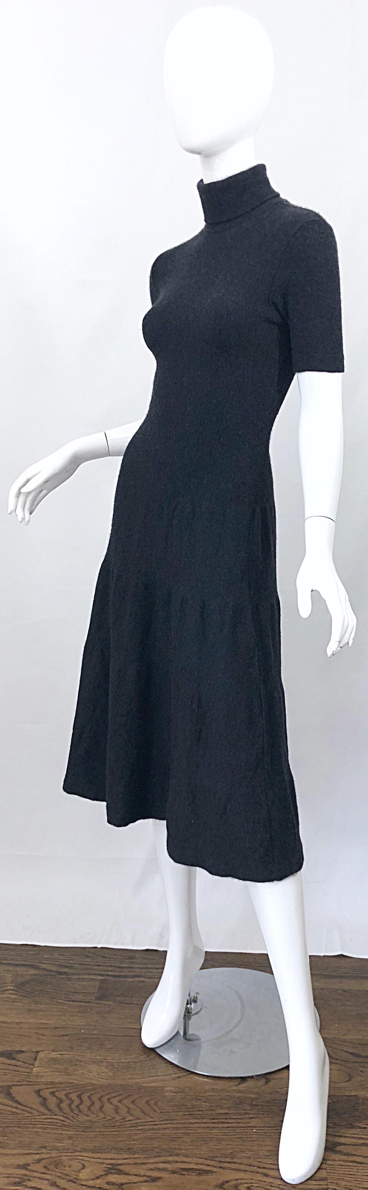 Black Vintage Ralph Lauren Collection Purple Label Cashmere Gray Short Sleeve Dress For Sale