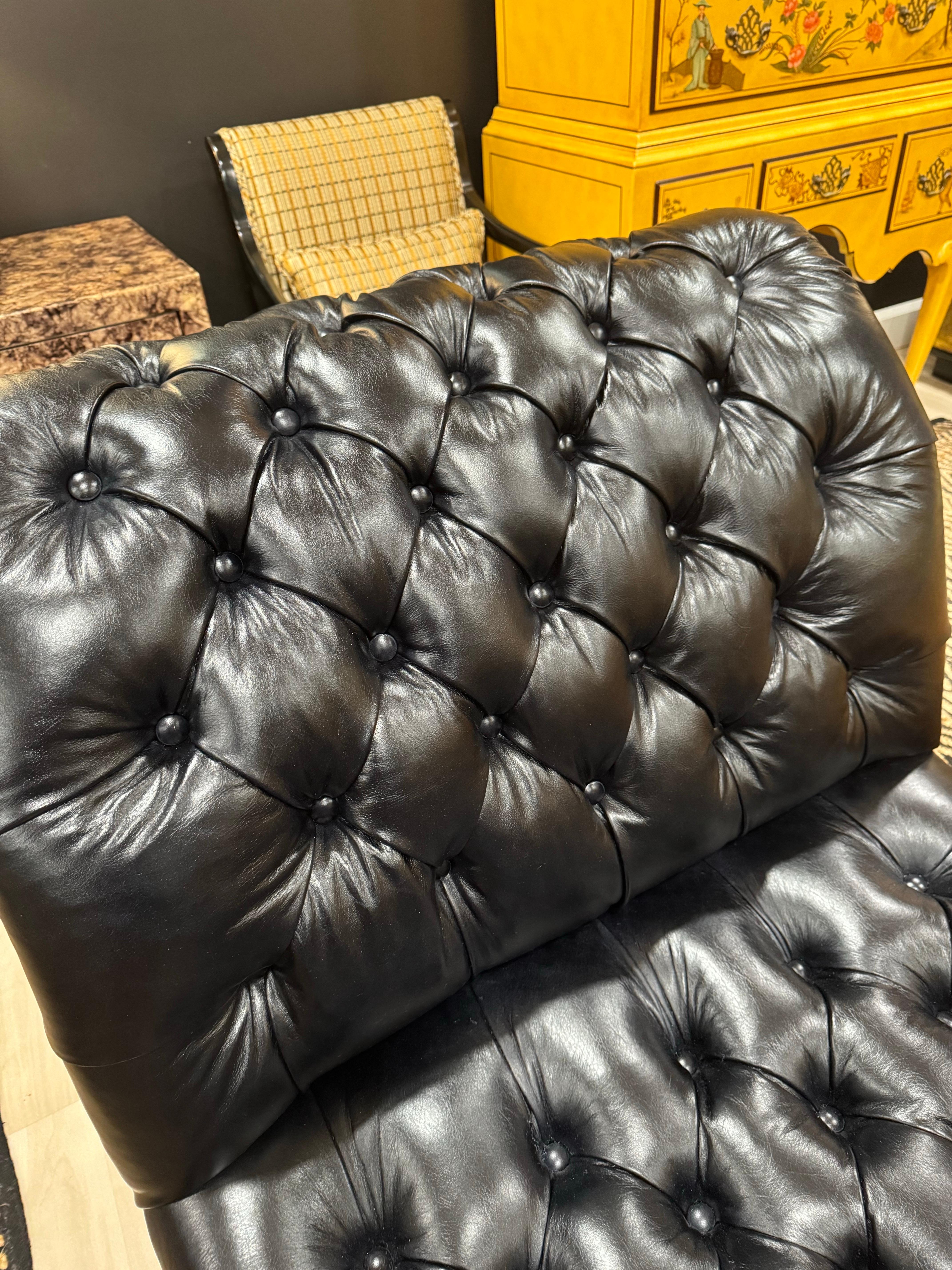 Vintage Ralph Lauren Home Tufted Leather Chaise For Sale 1