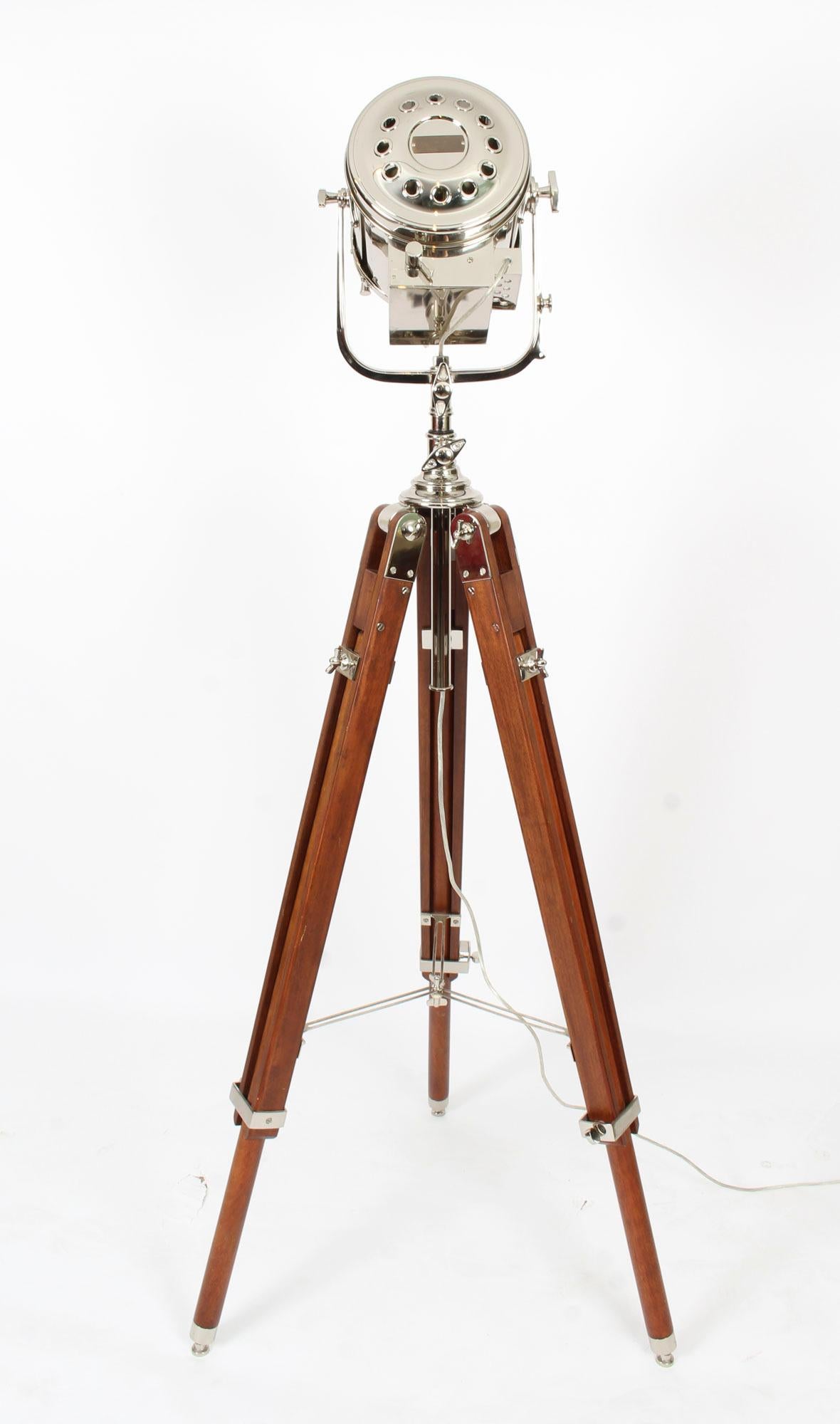 Vintage Ralph Lauren Montauk Searchlight Standing Lamp, Late 20th Century 7