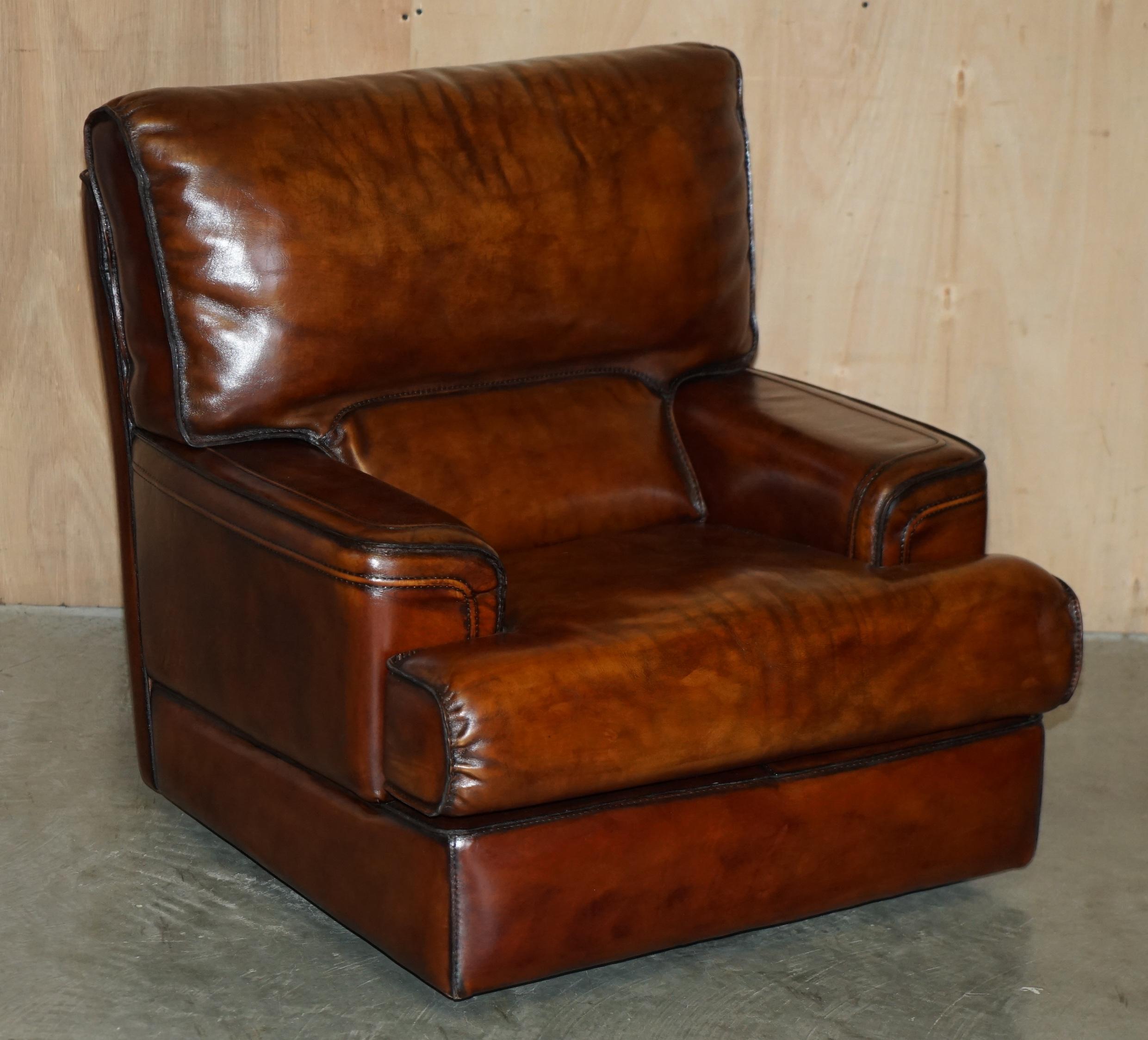 SALLE DE FAUTEUIL RALPH LAUREN USA RESTAURÉE, TEINTE A LA MAIN, CUIR BRUN SOFA en vente 3
