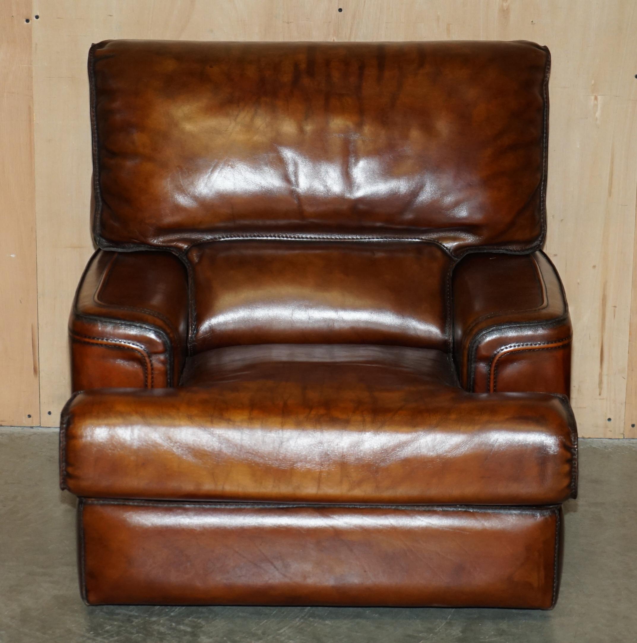 Américain SALLE DE FAUTEUIL RALPH LAUREN USA RESTAURÉE, TEINTE A LA MAIN, CUIR BRUN SOFA en vente