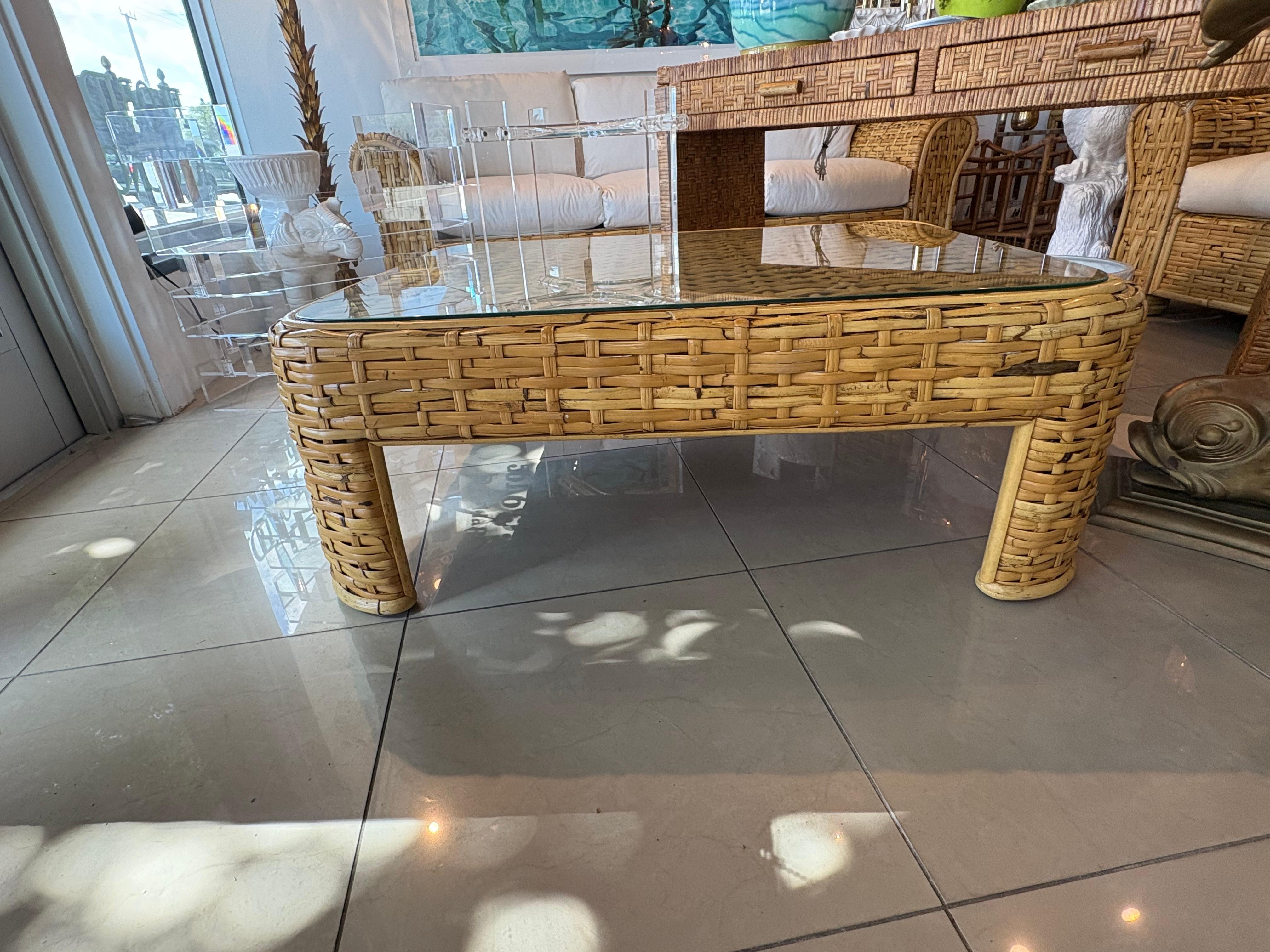 Vintage Ralph Lauren Geflochtene Rattan Weide Bambus Kaffee Cocktail Tisch Coastal (amerikanisch) im Angebot