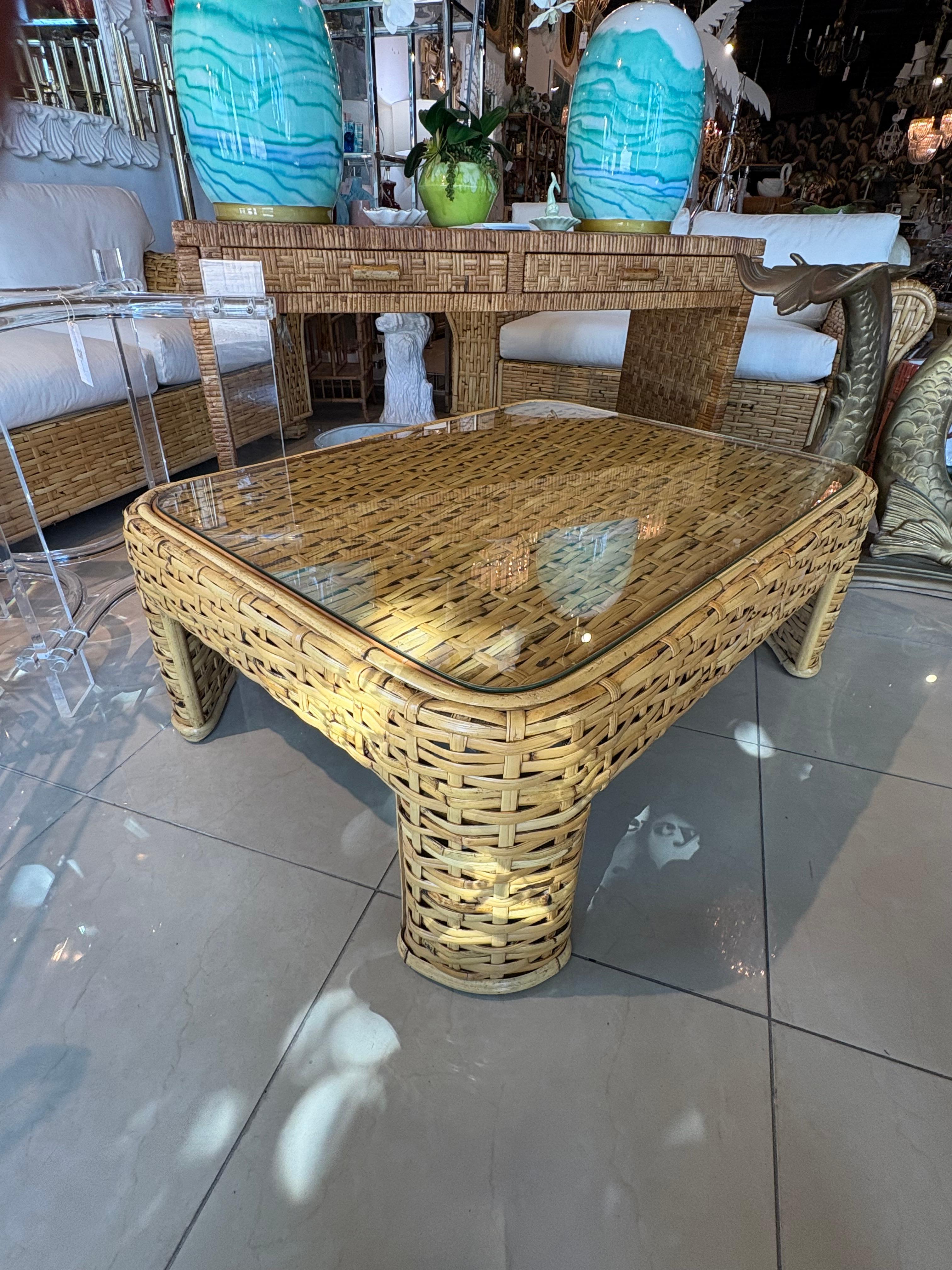 Vintage Ralph Lauren Geflochtene Rattan Weide Bambus Kaffee Cocktail Tisch Coastal (Ende des 20. Jahrhunderts) im Angebot