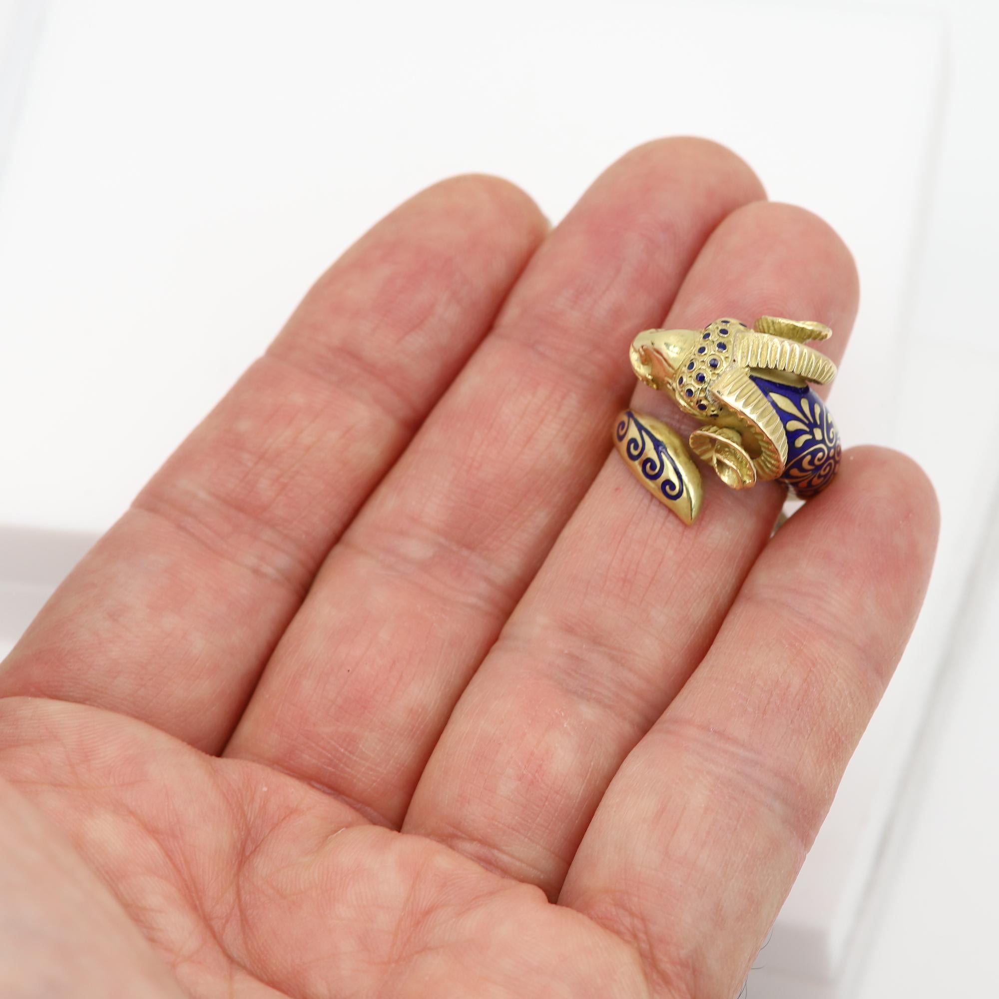 Vintage Ram Enamel Ring 18 Karat Yellow Gold Ram For Sale 7