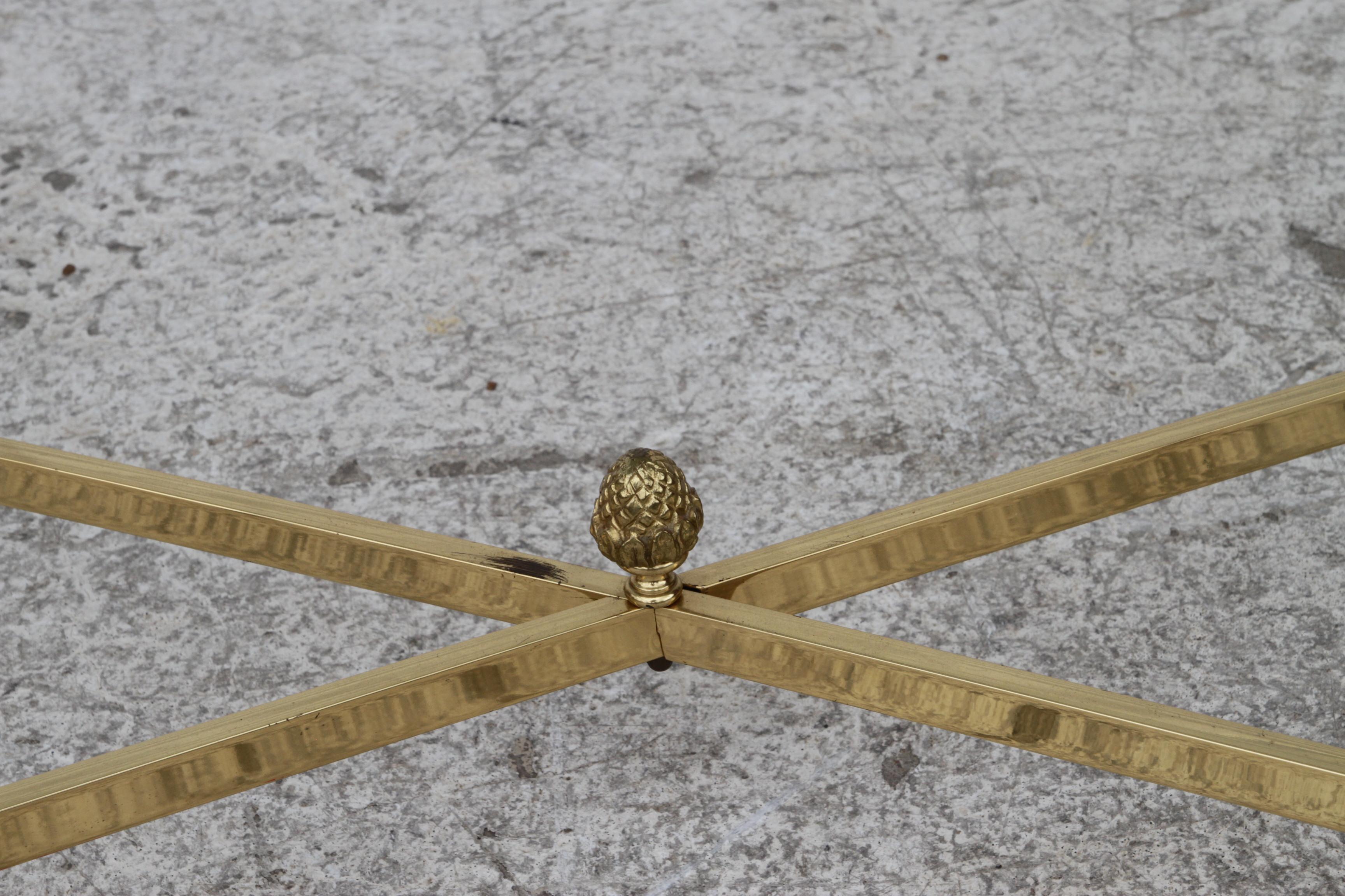 20ième siècle Vintage Ram's Head Coffee Cocktail Table en vente