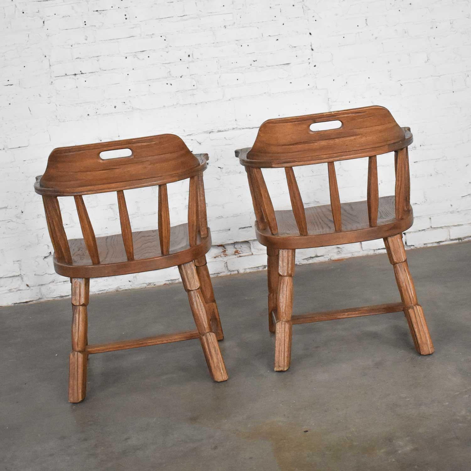 Vintage Ranch Oak Captains Armchairs by A. Brandt Acorn Brown Finish a Pair In Good Condition For Sale In Topeka, KS