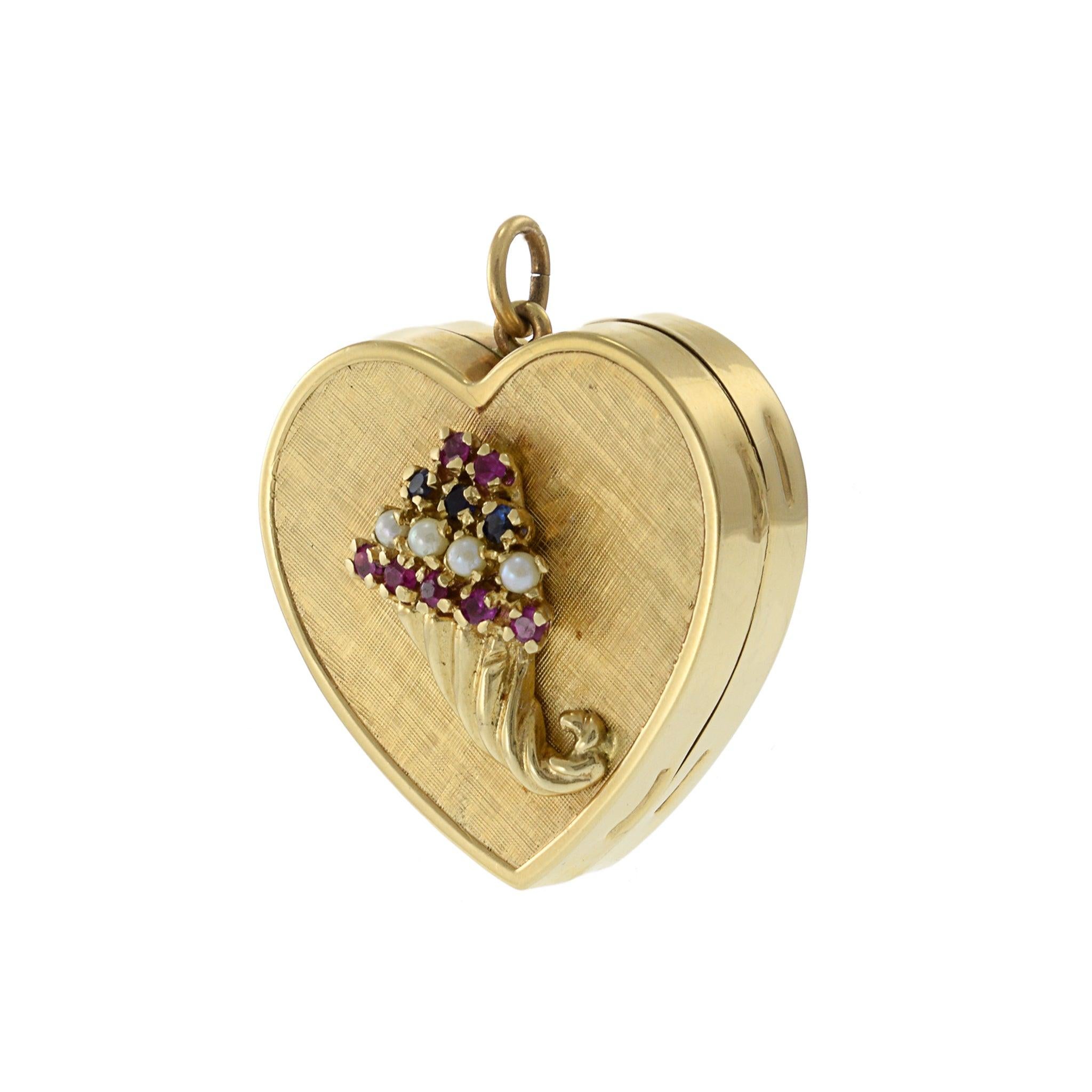 Contemporary Vintage Rare 14KT Yellow Gold Hand-Wind Music Heart Box Pendant For Sale