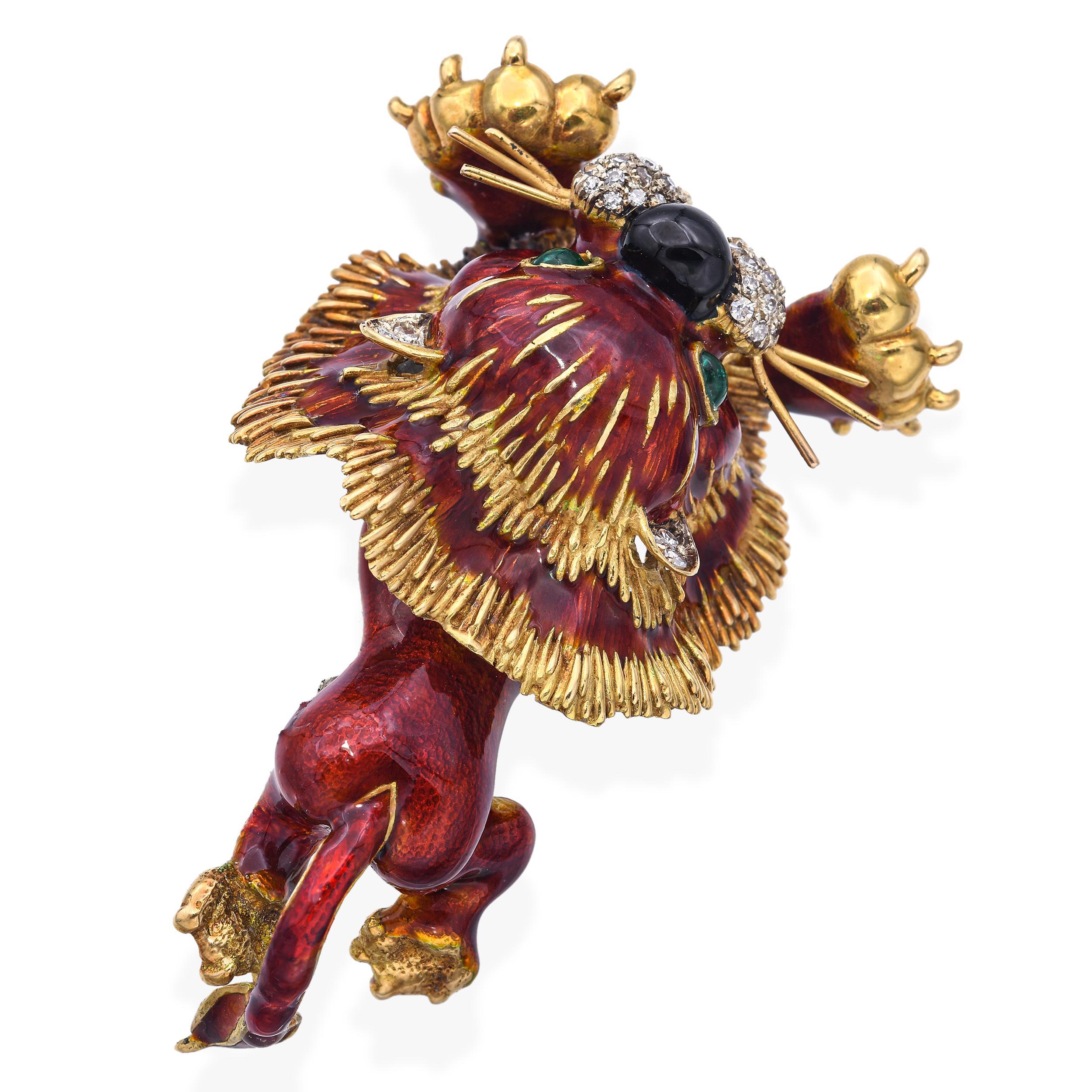 Vintage Rare or jaune 18k diamant et émail émeraude Lion Fourrure Clip Broche Bon état - En vente à New York, NY