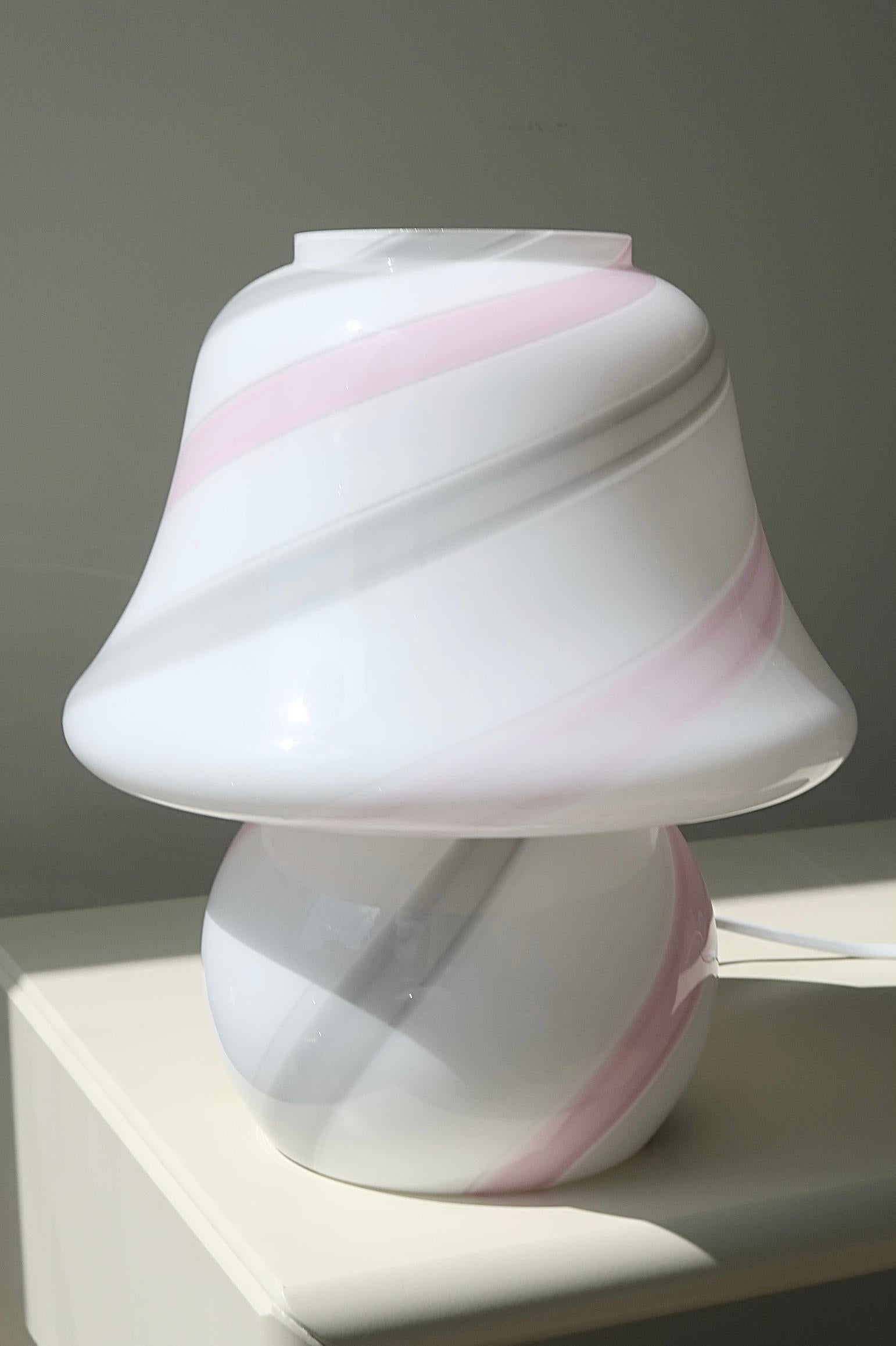 Vintage Rare 1970s Medium Murano White Pink Grey Swirl Mushroom Table Lamp For Sale 4