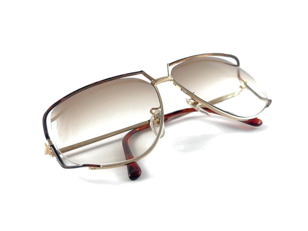Vintage Rare 1970's Tura 425 Tortoise Oversized Brown Lenses Sunglasses en vente 7