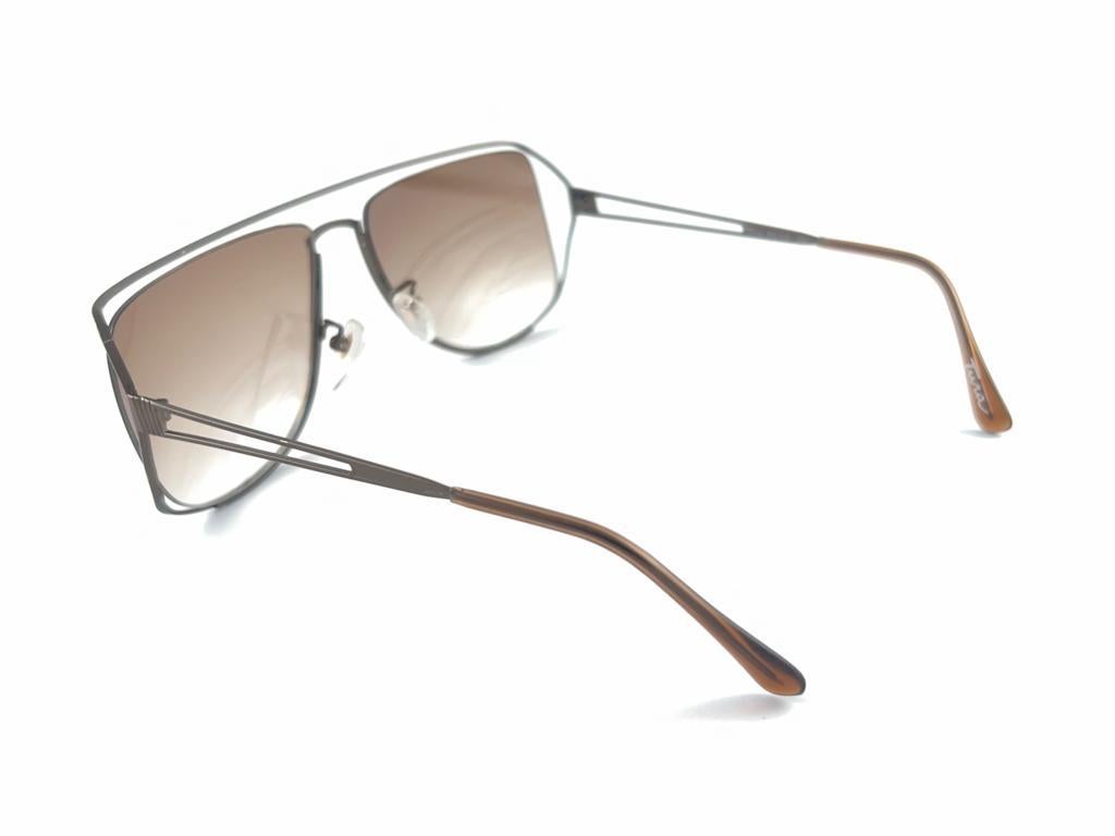 Vintage Rare 1970's Tura 444 Copper Oversized Brown Lenses Sunglasses In Good Condition For Sale In Baleares, Baleares