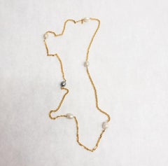 Chanel, rare collier de perles baroques des années 1990