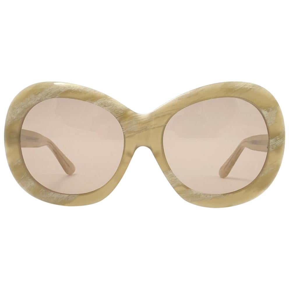 Seltener A.A Sutain 343, Vintage  Übergroße runde beigefarbene Sonnenbrille 1970er Jahre