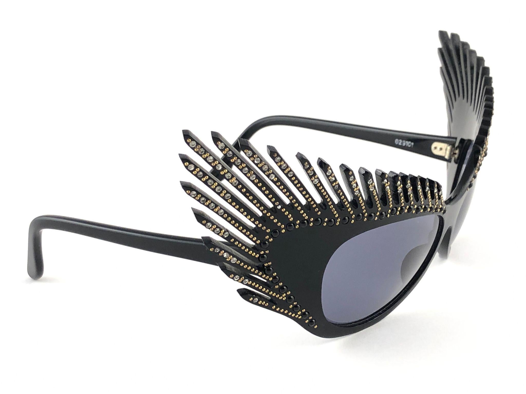 Alain Mikli - Lunettes de soleil vintage rares noires et strass « MYSTERY » 029101, 1988 6