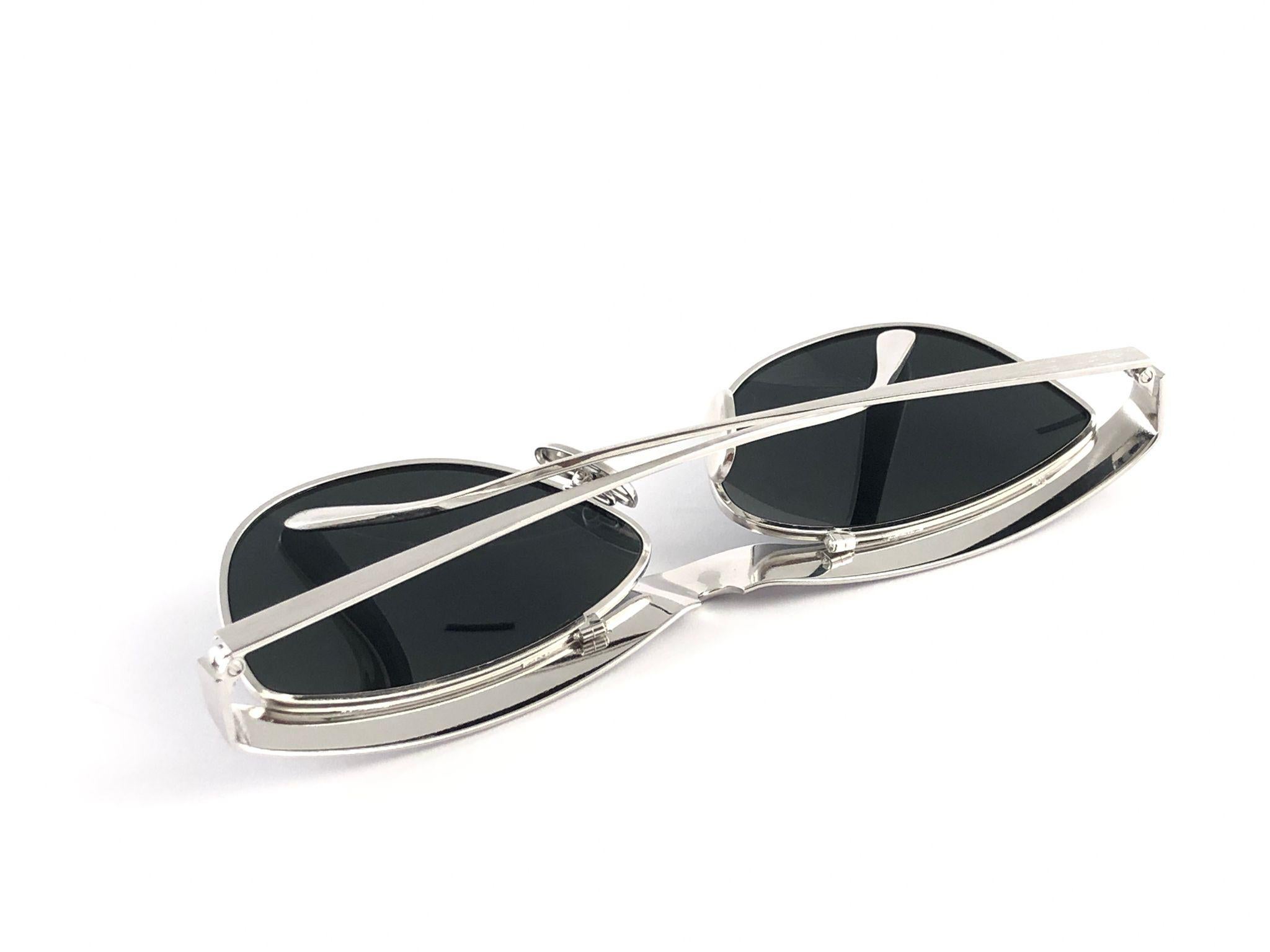 Women's or Men's Vintage Rare Alain Mikli 6100624 Seagull Silver France Sunglasses 1989