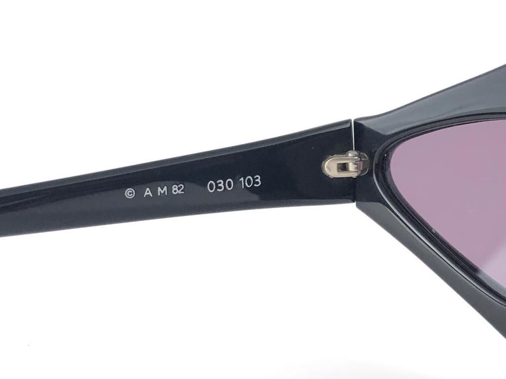 Vintage Raras Alain Mikli AM 030 103 Gafas de sol asimétricas en blanco y negro 1987 Gris