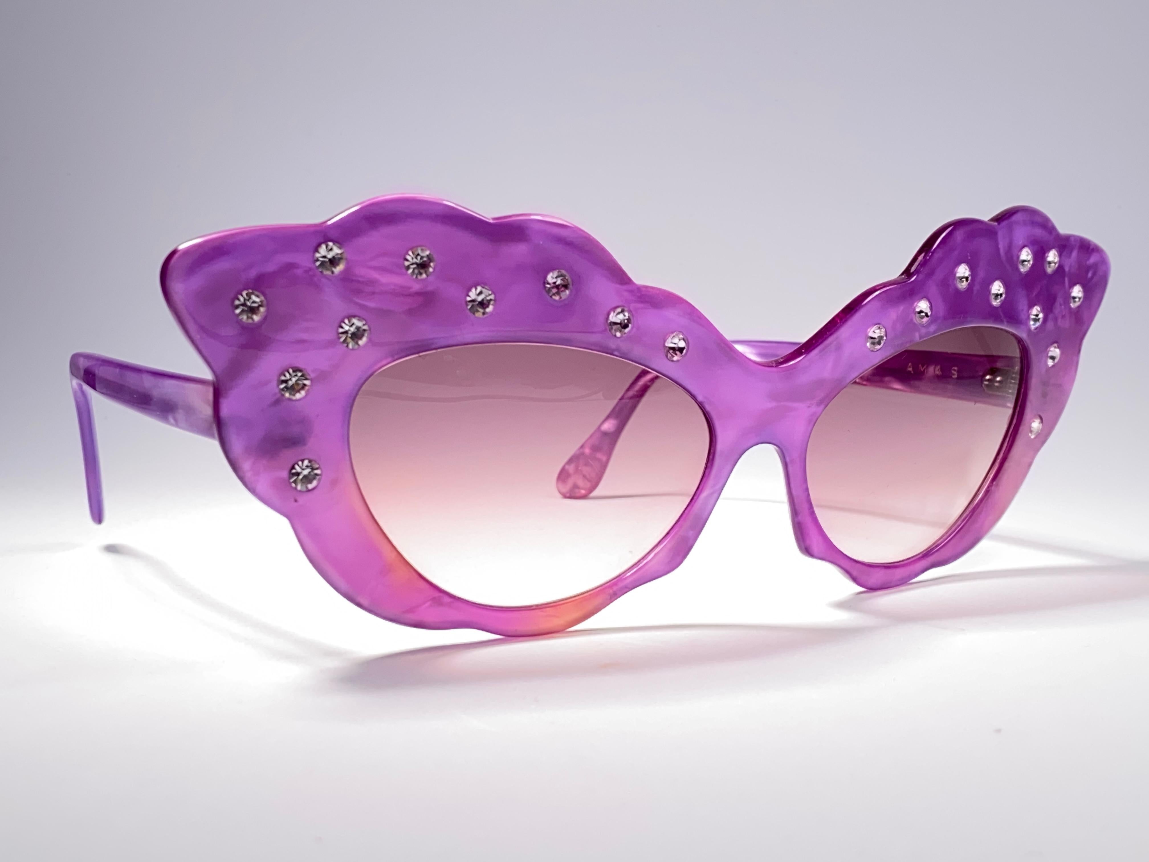 dame edna sunglasses