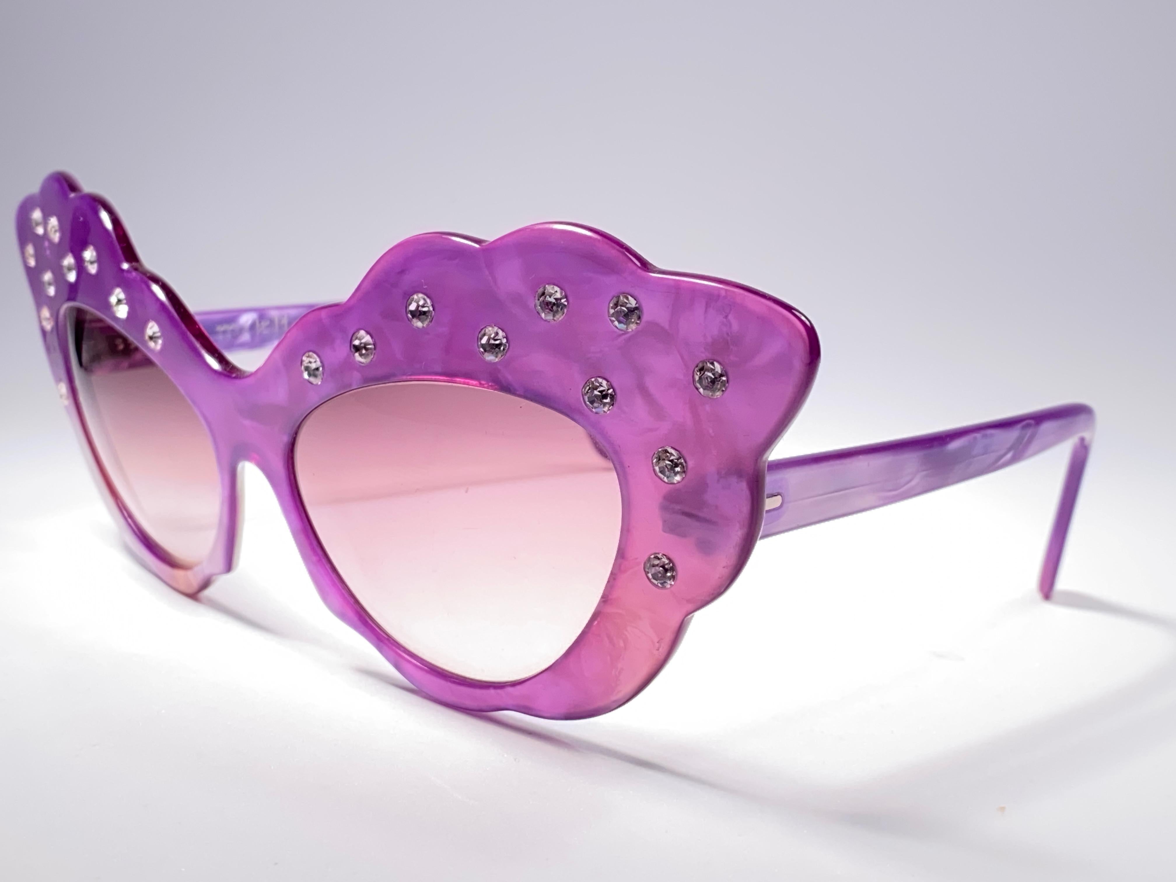 Vintage Rare Alain Mikli AM14S Fuchsia Oversized Cat Eye France Sunglasses 1988 In New Condition For Sale In Baleares, Baleares