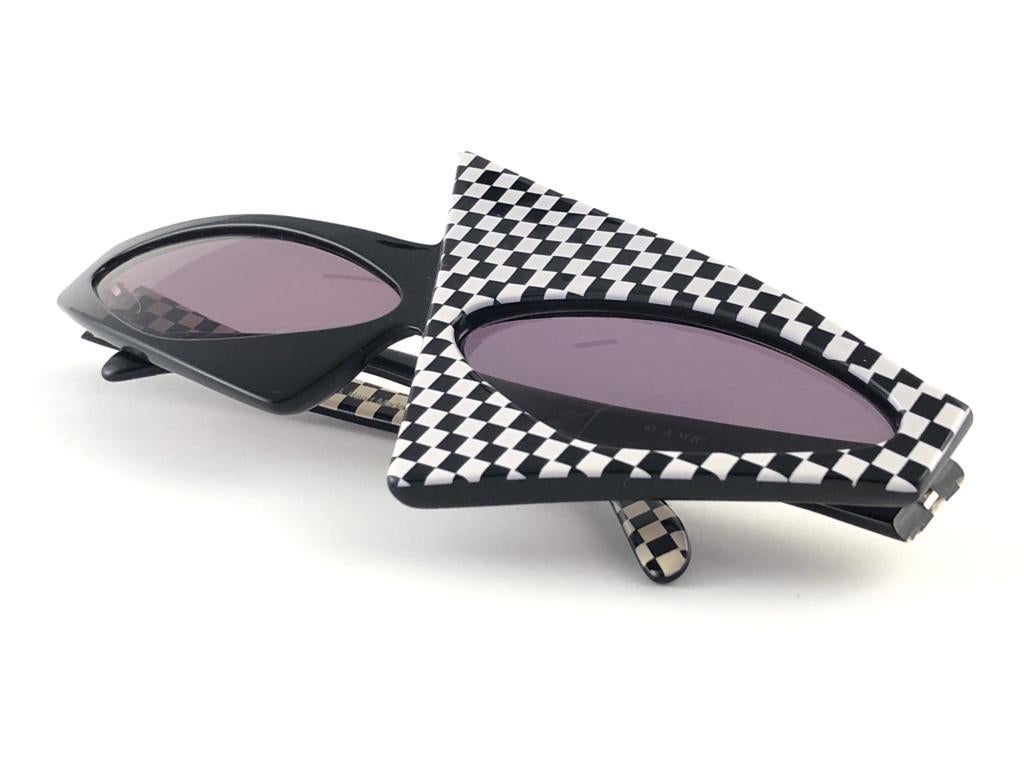 Vintage Rare Alain Mikli AM82 030 Asymmetrical Black & White Sunglasses 1987 1