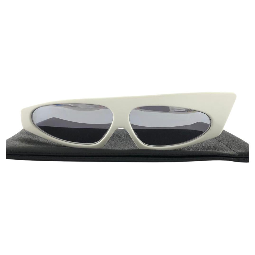 Vintage Rare Alain Mikli AM84 Asymmetric White Made in France Sunglasses 1989 For Sale