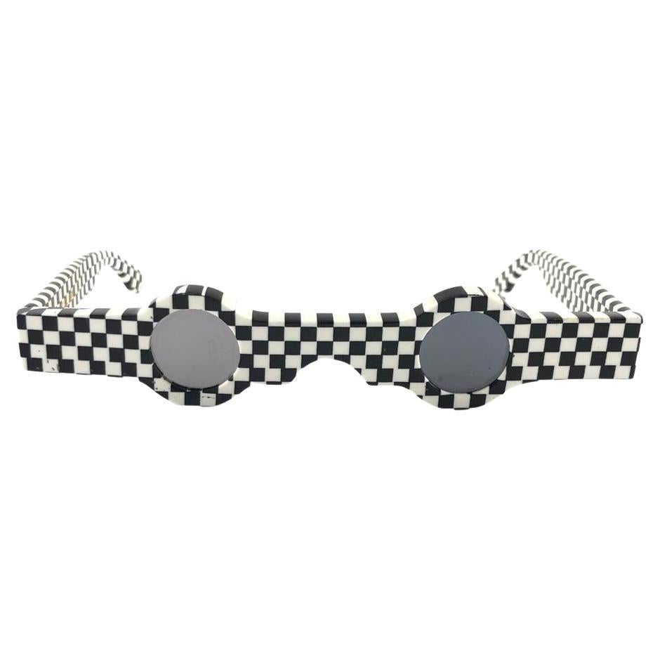 Vintage Rare Alain Mikli AM89 Schwarz & weiß Made in France Sonnenbrille 1989 im Angebot