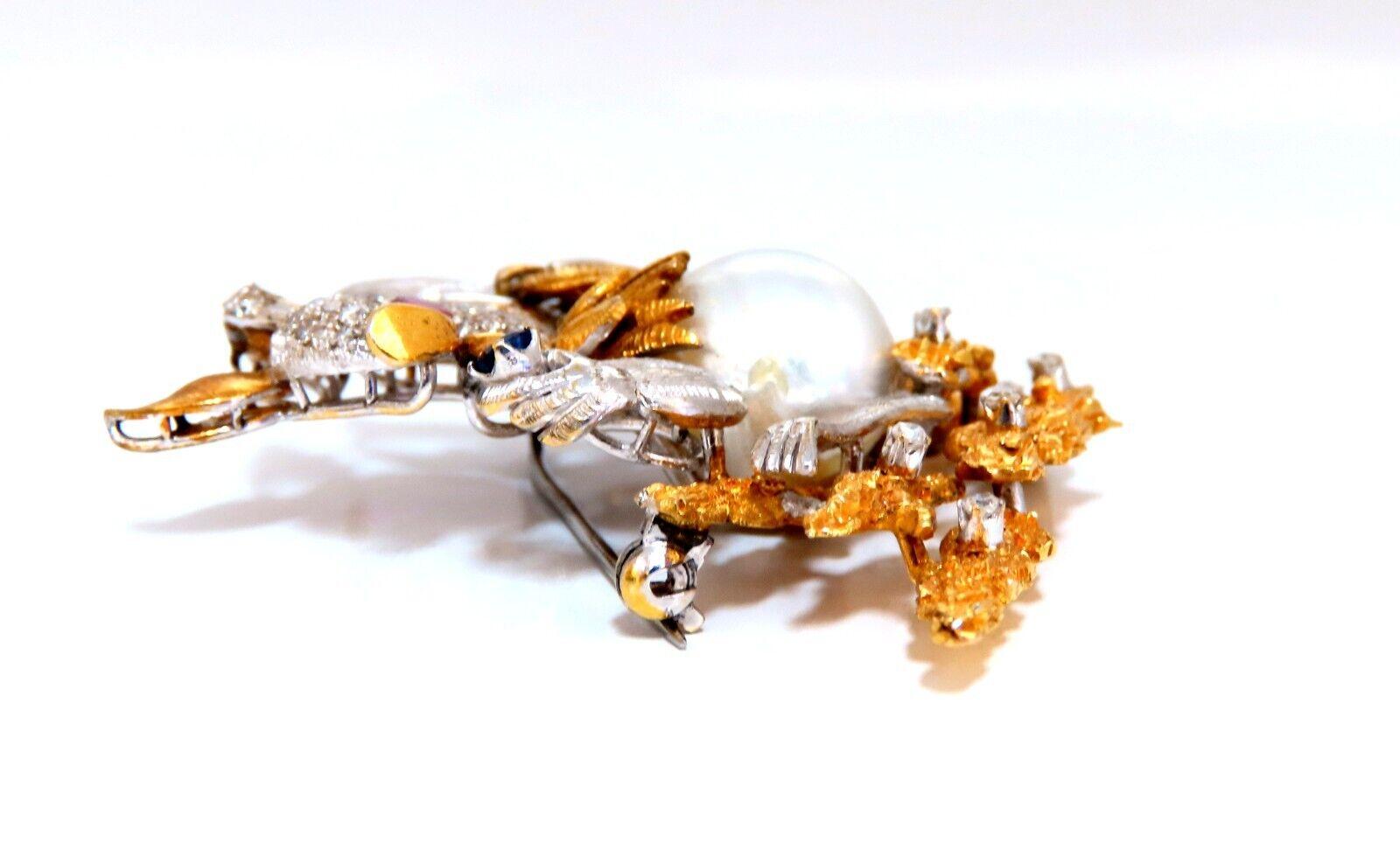 Vintage Rare Bandit Jackrabbit Pearl Pin 18kt In Excellent Condition For Sale In New York, NY