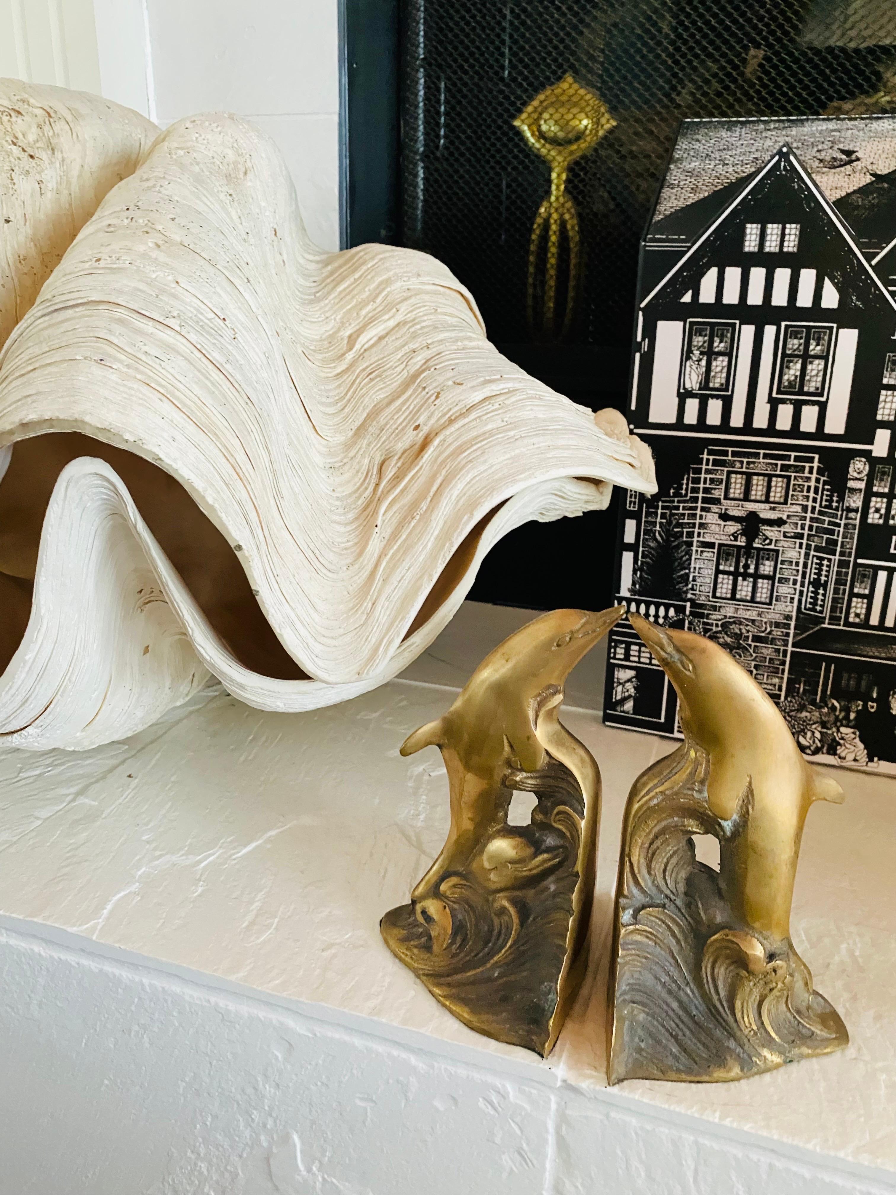 Sujetalibros Escultura Delfín Vintage Rara de Latón Hecho a mano en venta