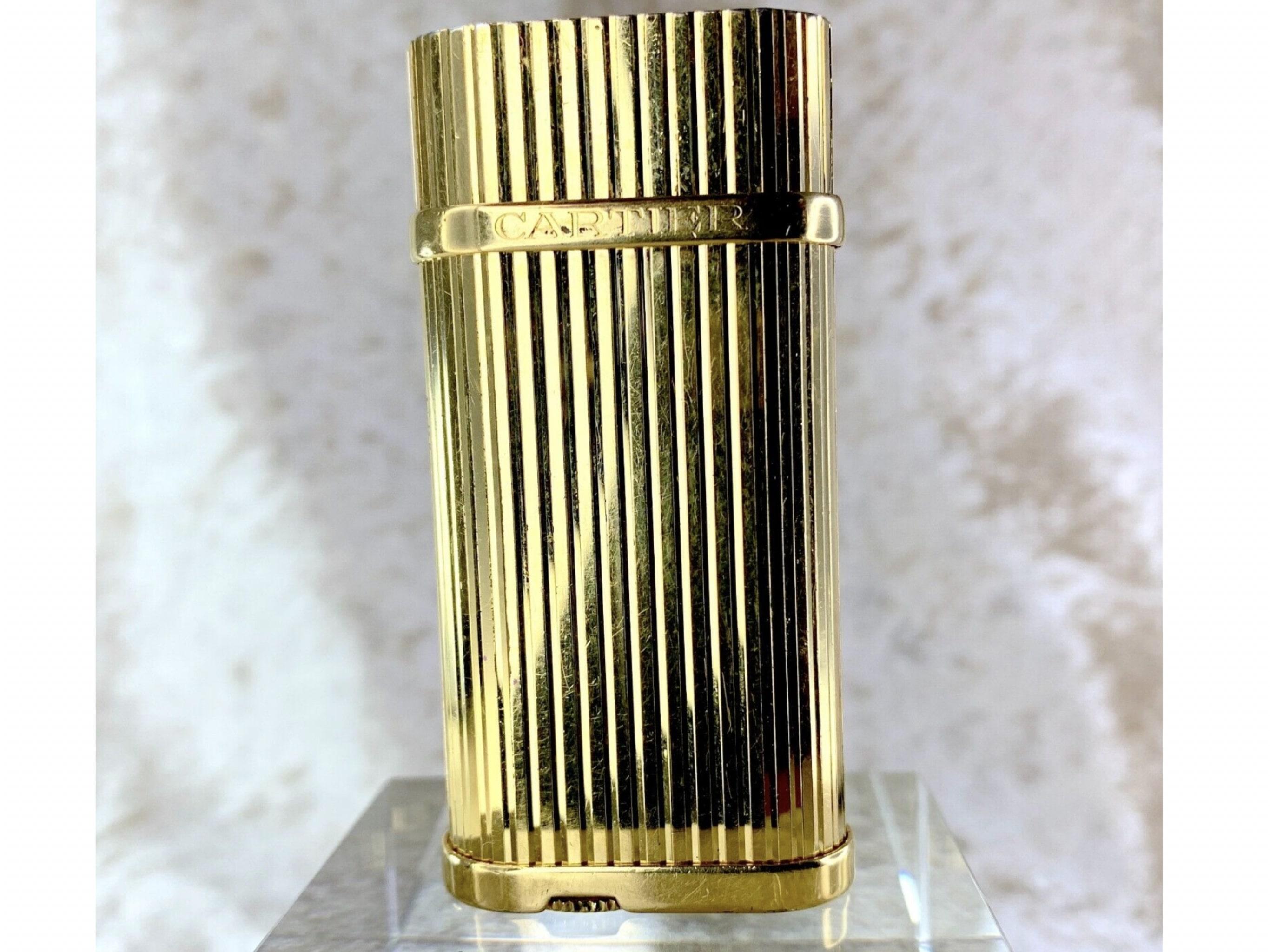 Women's or Men's Vintage & Rare Cartier Lighter 18k Gold Plate Godron Model, circa 2000