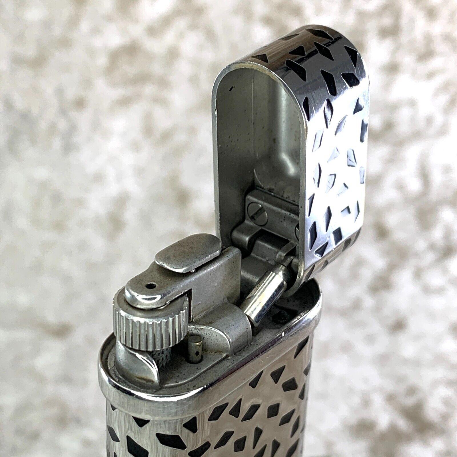 Accendino Cartier vintage e raro con smalto nero 