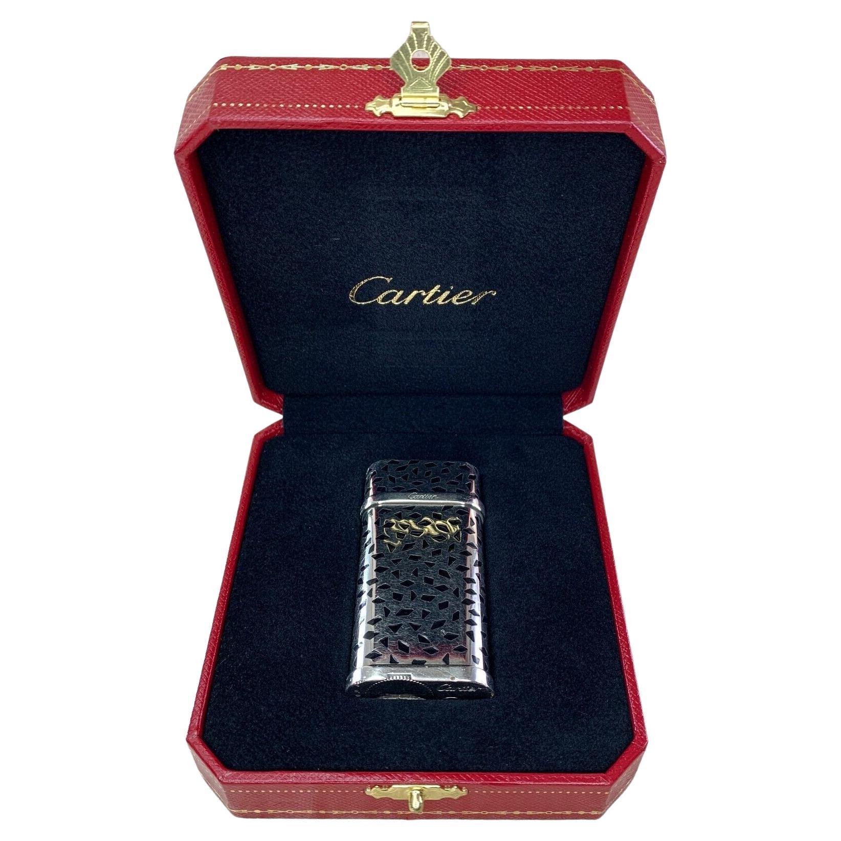 Le Must de Cartier Accendino vintage e raro di Cartier con smalto nero 