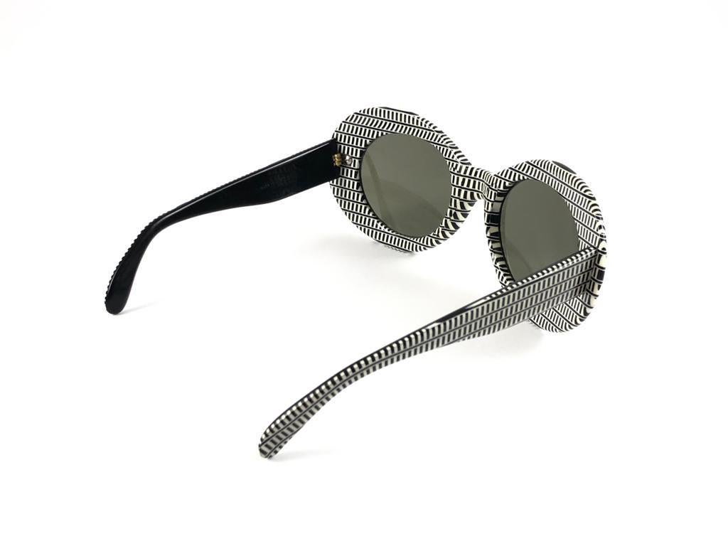Seltene übergroße bedruckte Vintage-Sonnenbrille von Christian Dior Pre Optyl aus den 60er Jahren Österreich im Angebot 6