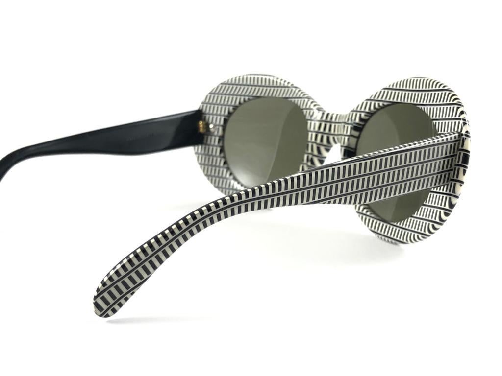 Vintage Rare Christian Dior Pre Optyl Oversized Printed 60'S Sunglasses Austria For Sale 2
