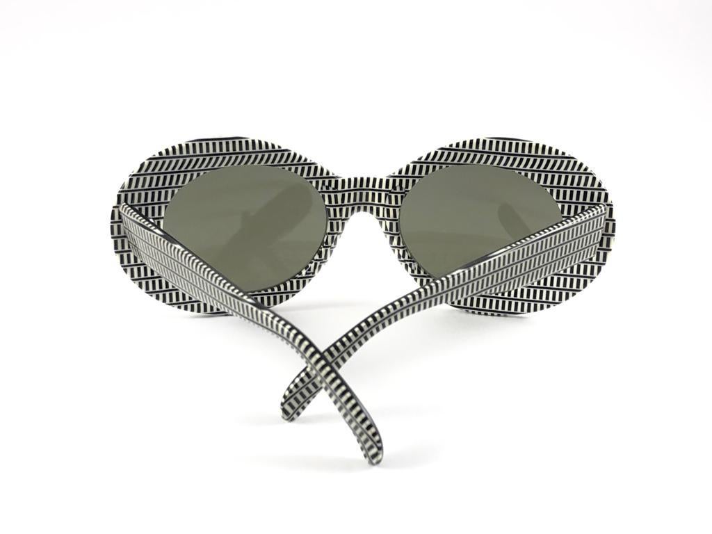 Vintage Rare Christian Dior Pre Optyl Oversized Printed 60'S Sunglasses Austria For Sale 4