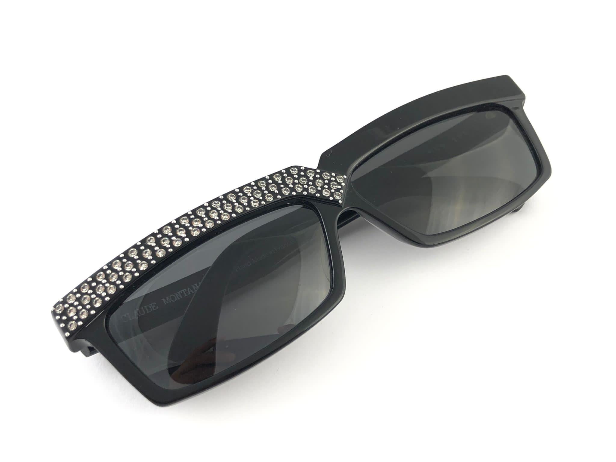 Seltene Vintage-Sonnenbrille von Claude Montana 555101 in Schwarz mit Strasssteinen, 1989 für Damen oder Herren im Angebot
