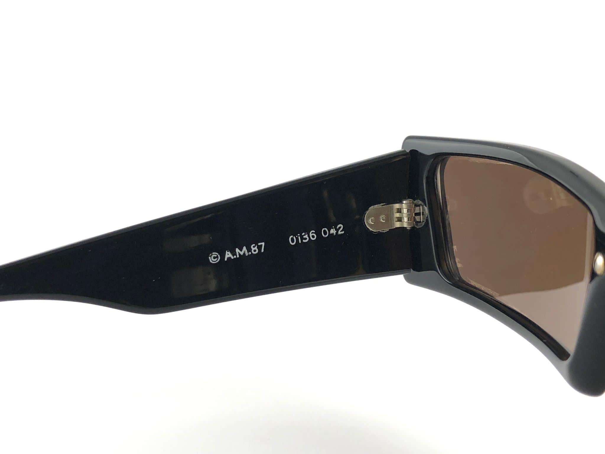 Vintage Rare Collector Alain Mikli AM 87 Nose Guard Avantgarde Sunglasses 1988 For Sale 4
