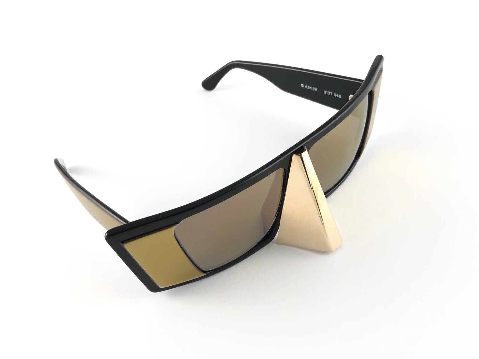 sunglasses with nose cover