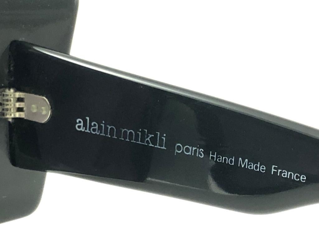 Women's or Men's Vintage Rare Collector Alain Mikli AM 88  Nose Guard Avantgarde Sunglasses 1988 For Sale