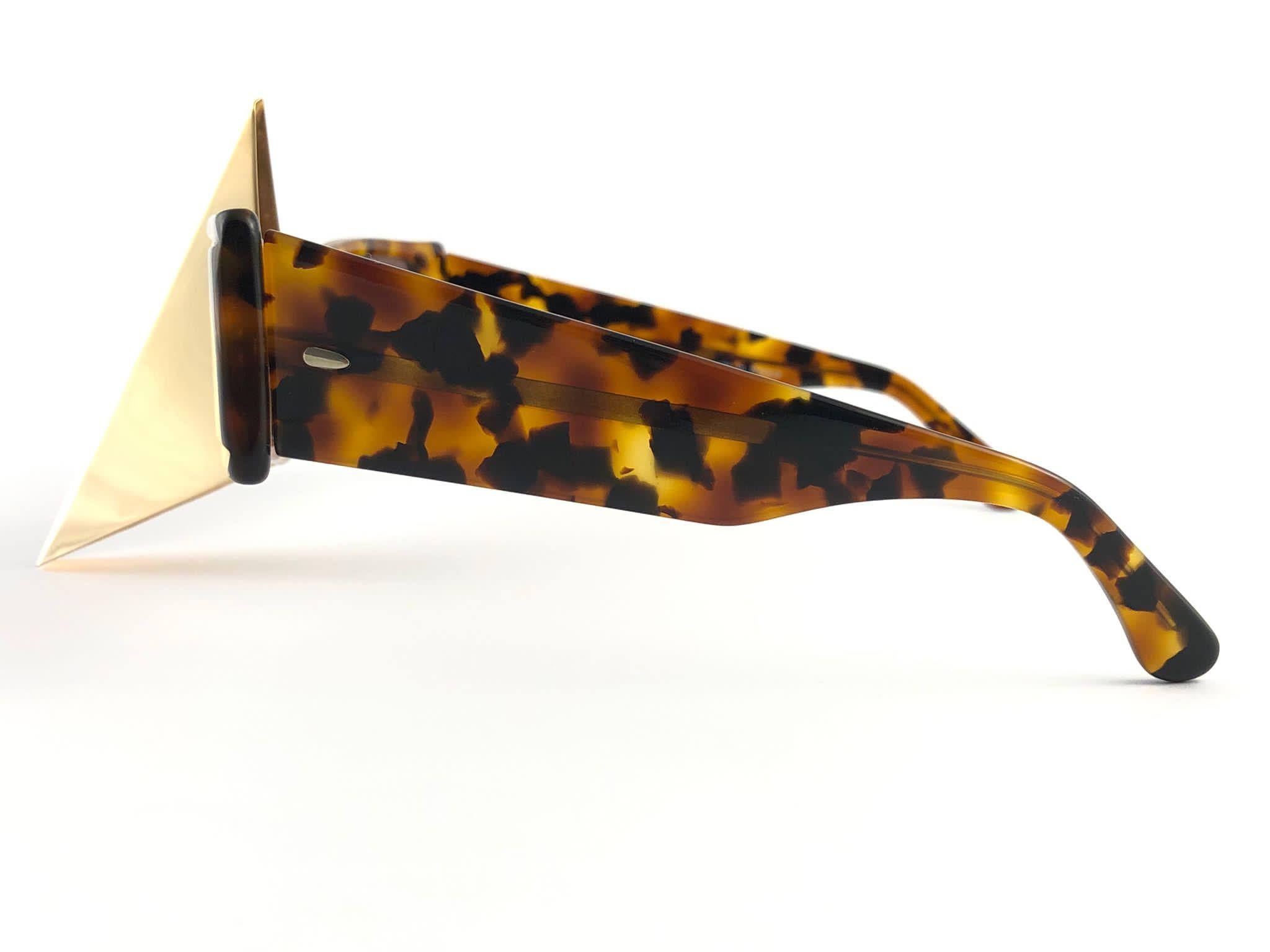 Marron Alain Mikli, lunettes de soleil vintage rares « Nose Guard » avant-gardistes, collectionneur AM 89, 1988 en vente