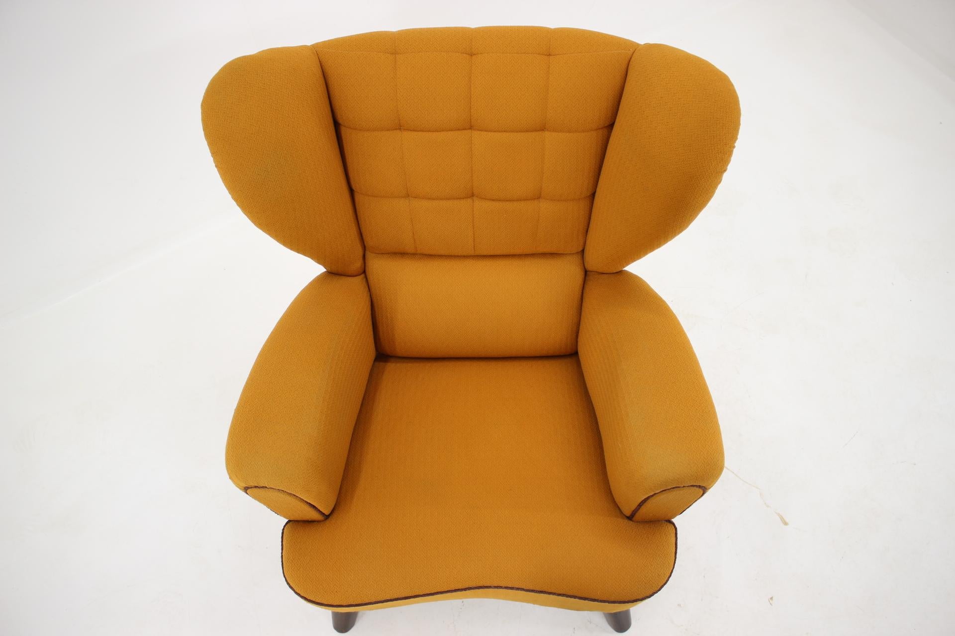 Vintage Rare Design Yellow Big Wing Chair, 1950s In Good Condition In Praha, CZ