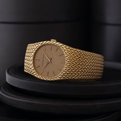 Vintage Rare Early Audemars Piguet Cobra 18 Karat Yellow Gold Adventurine Glass