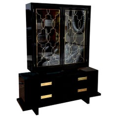 Seltener Grosfeld House-Schrank aus schwarz lackiertem Holz, Messing und Glas, modern, Vintage